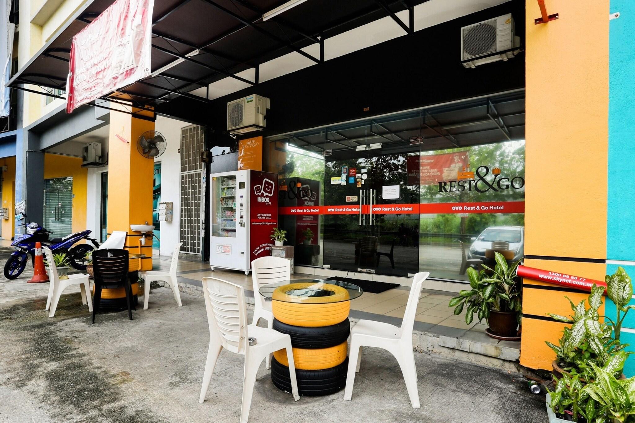 90460 Hotel Kl2f Rest & Go