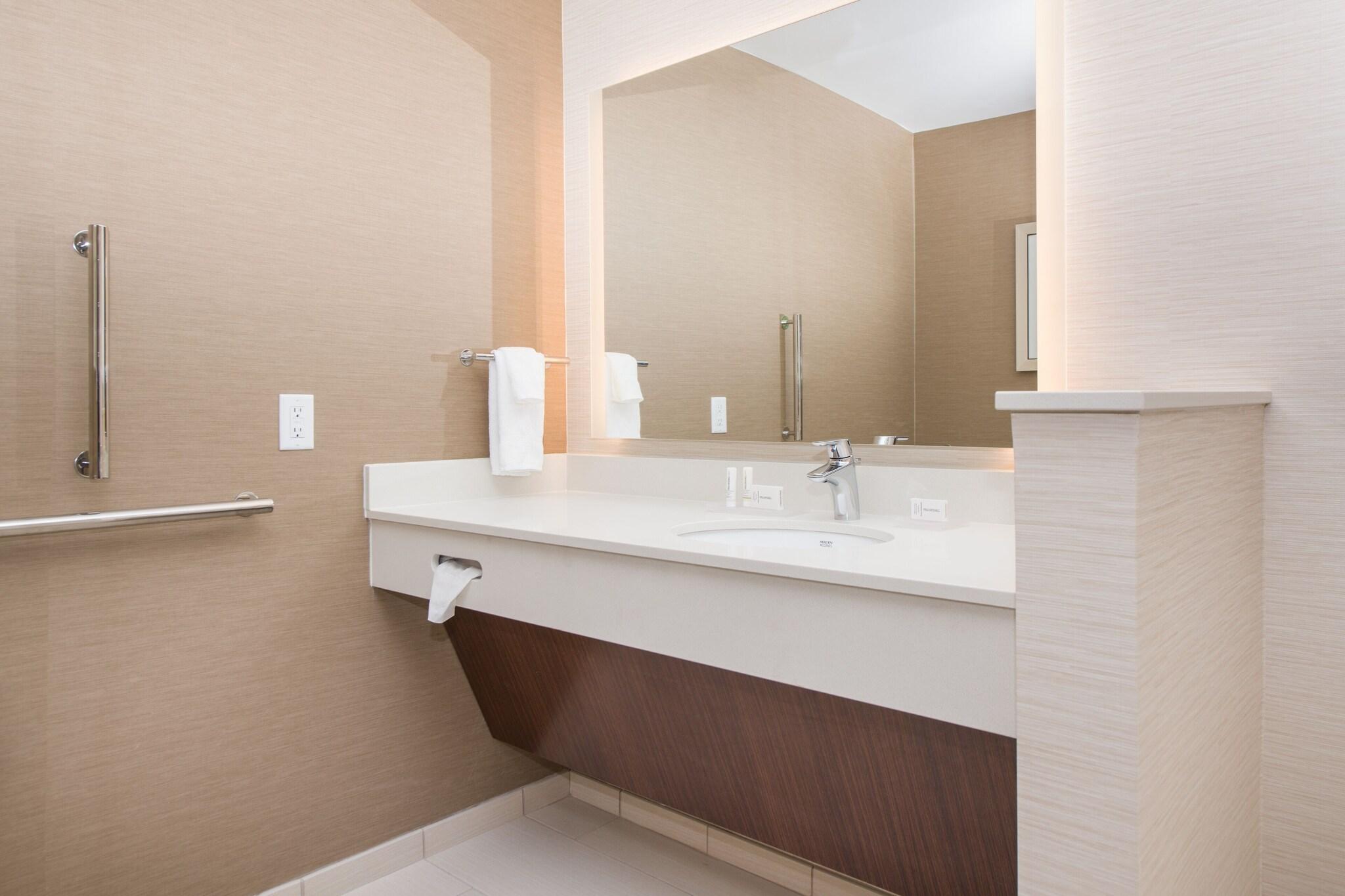 Fairfield Inn & Suites Dayton by null