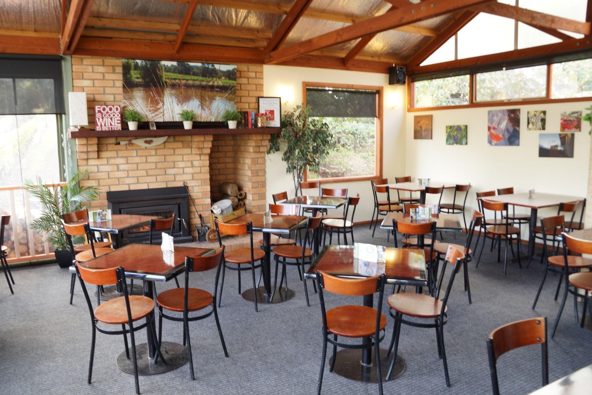 Gisborne Peak Winery Cottages