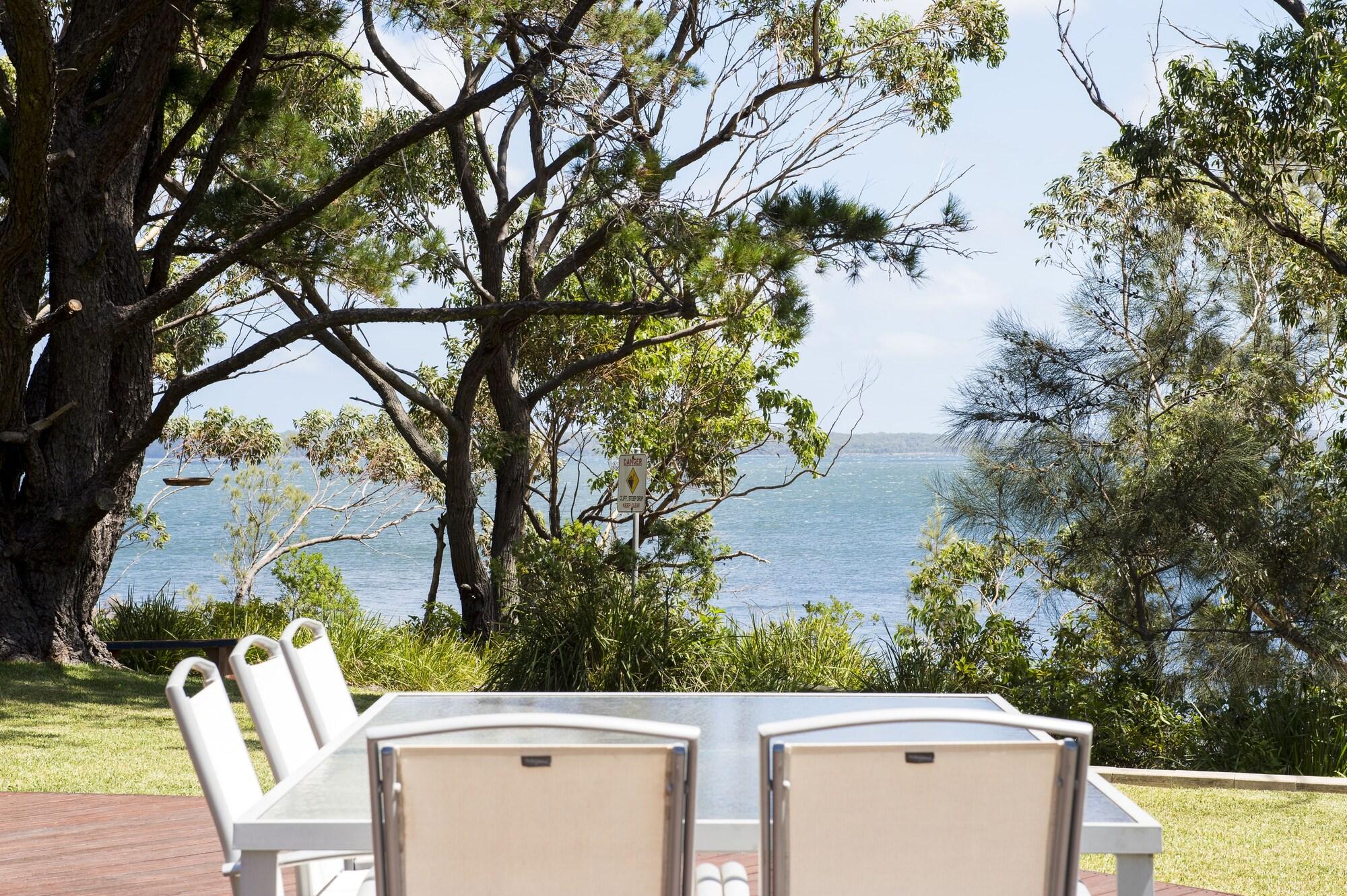By The Beach Bed And Breakfast Holiday Apartments