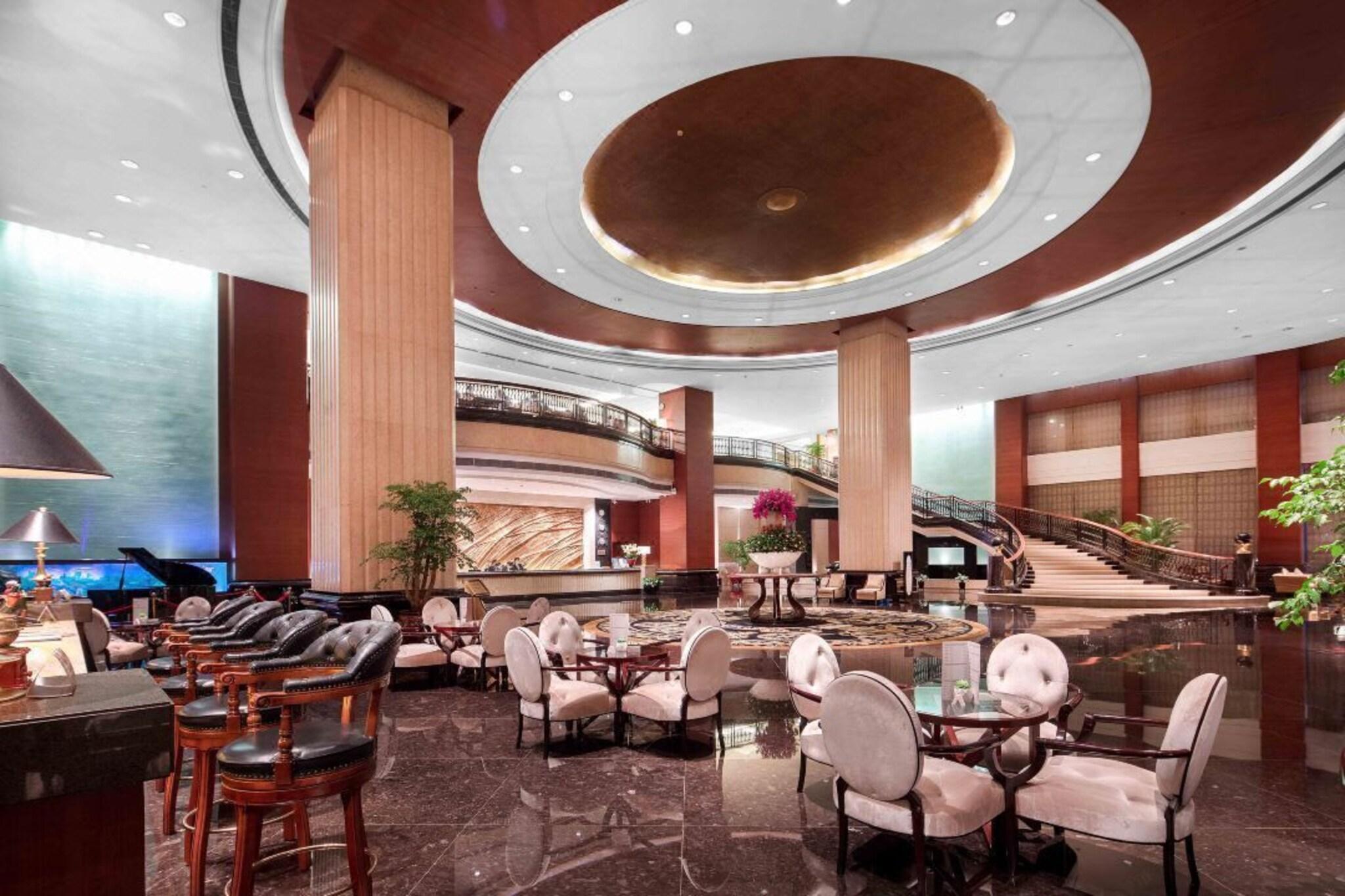 Golden Hotel