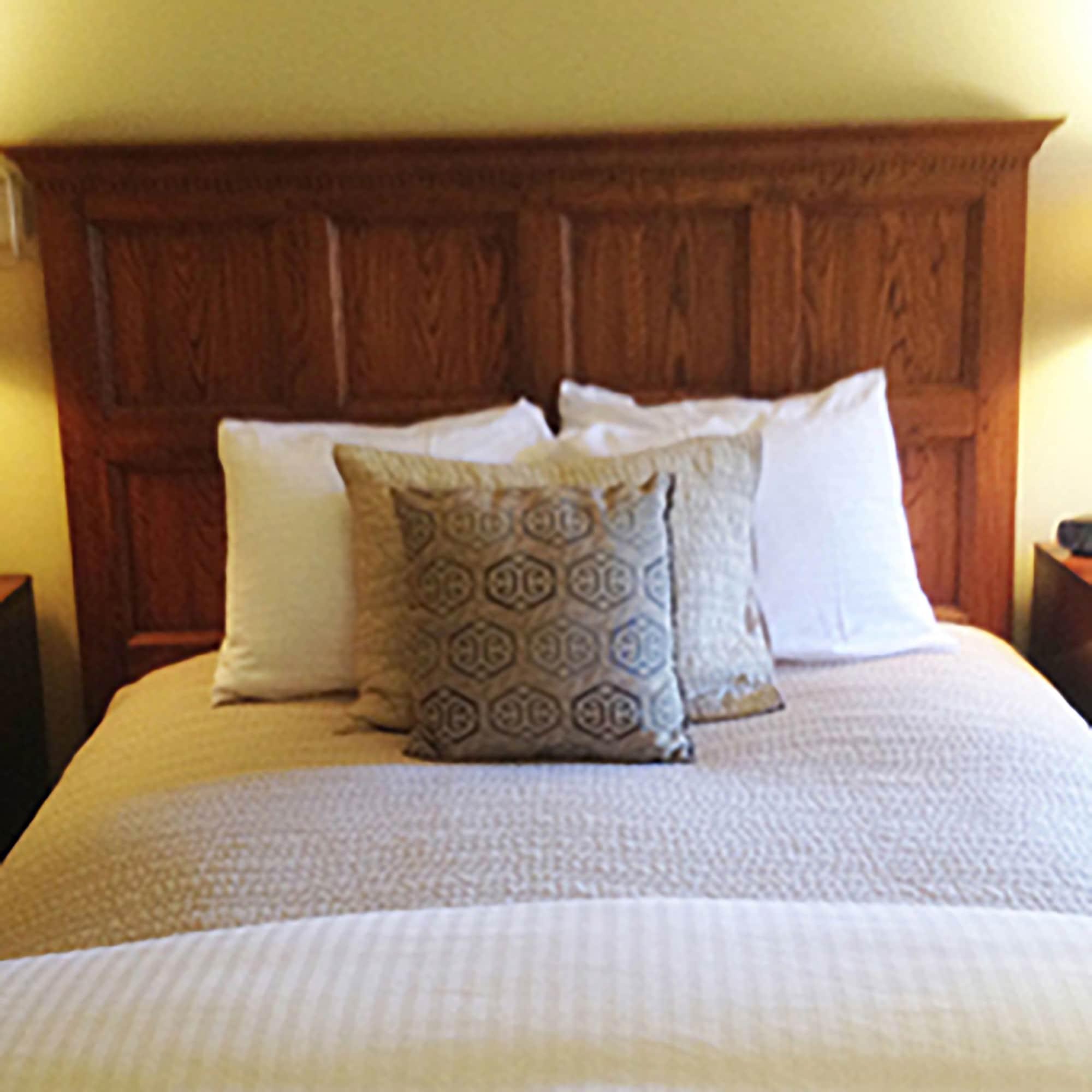 Morgan State House Inn by null