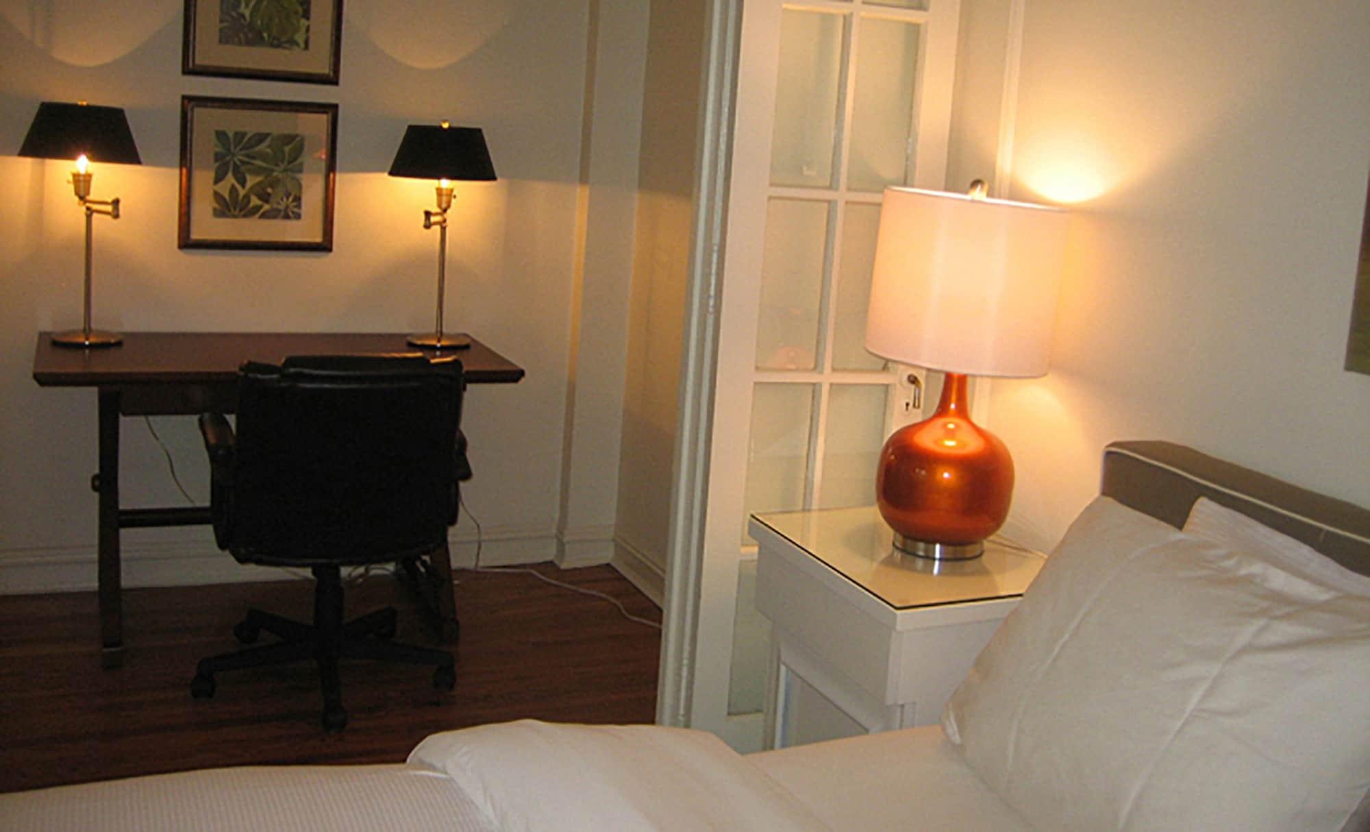 Morgan State House Inn by null