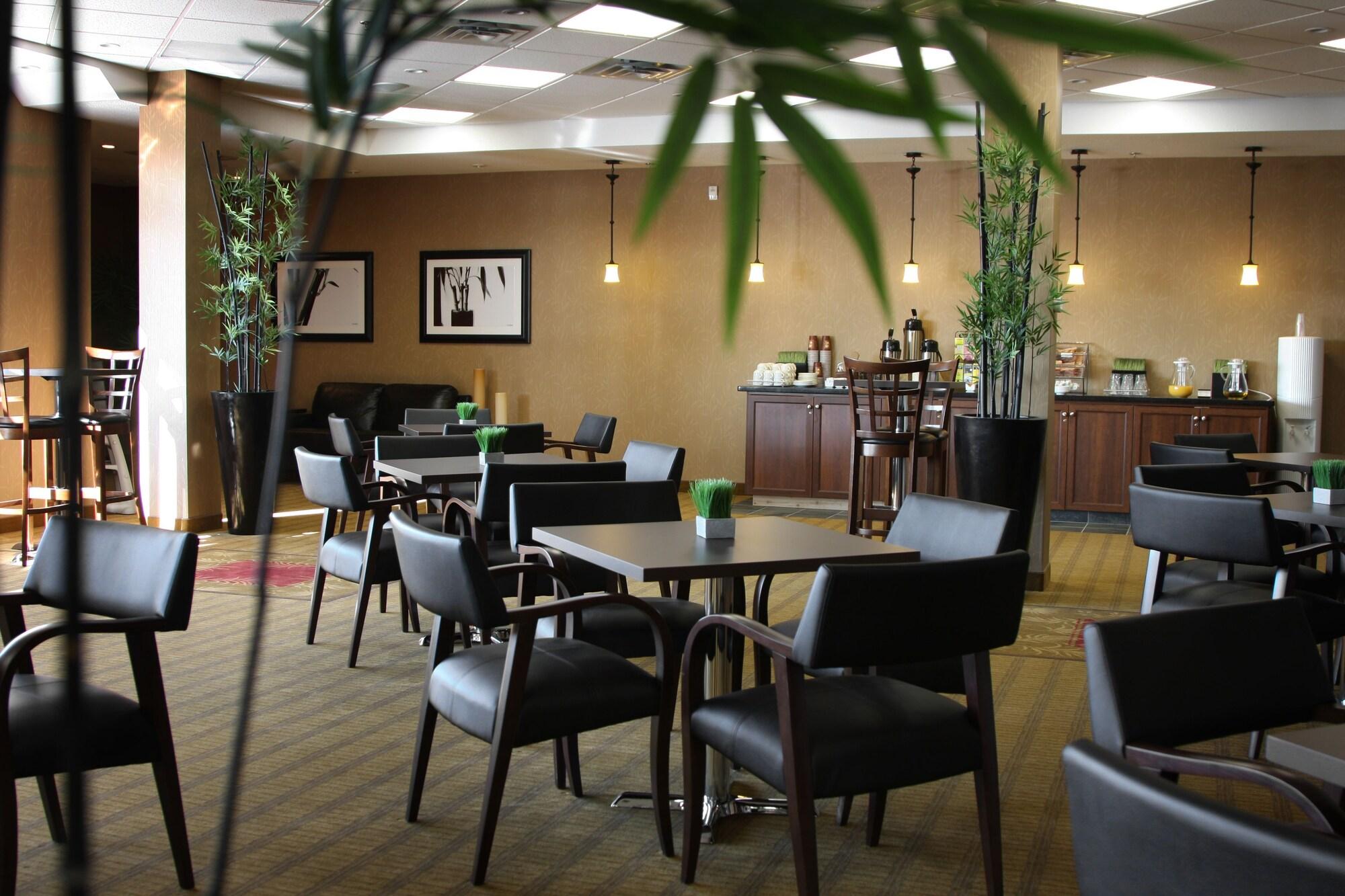 Pomeroy Hotel And Conference Centre Fort St John
