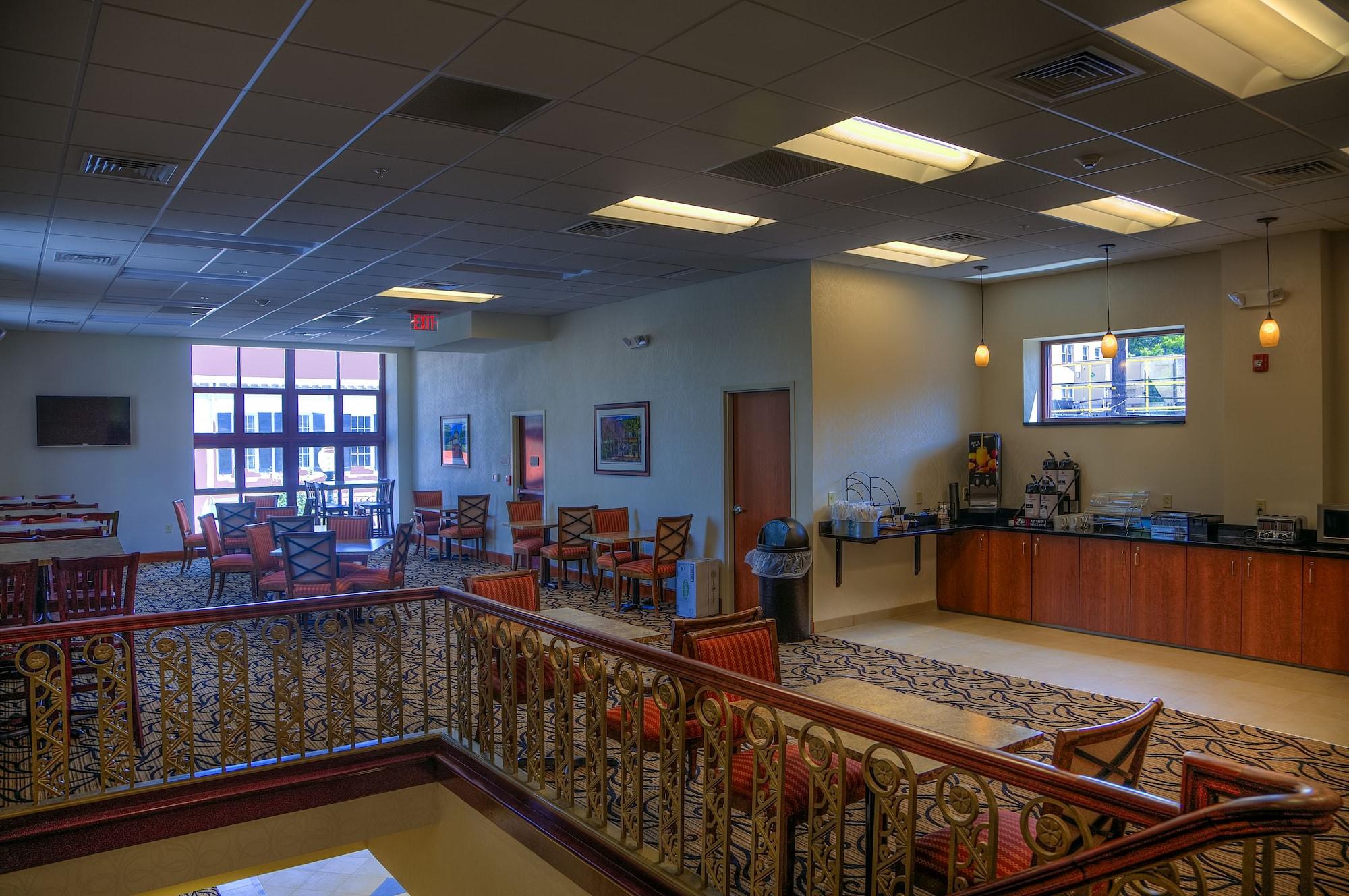 The Hotel Warner