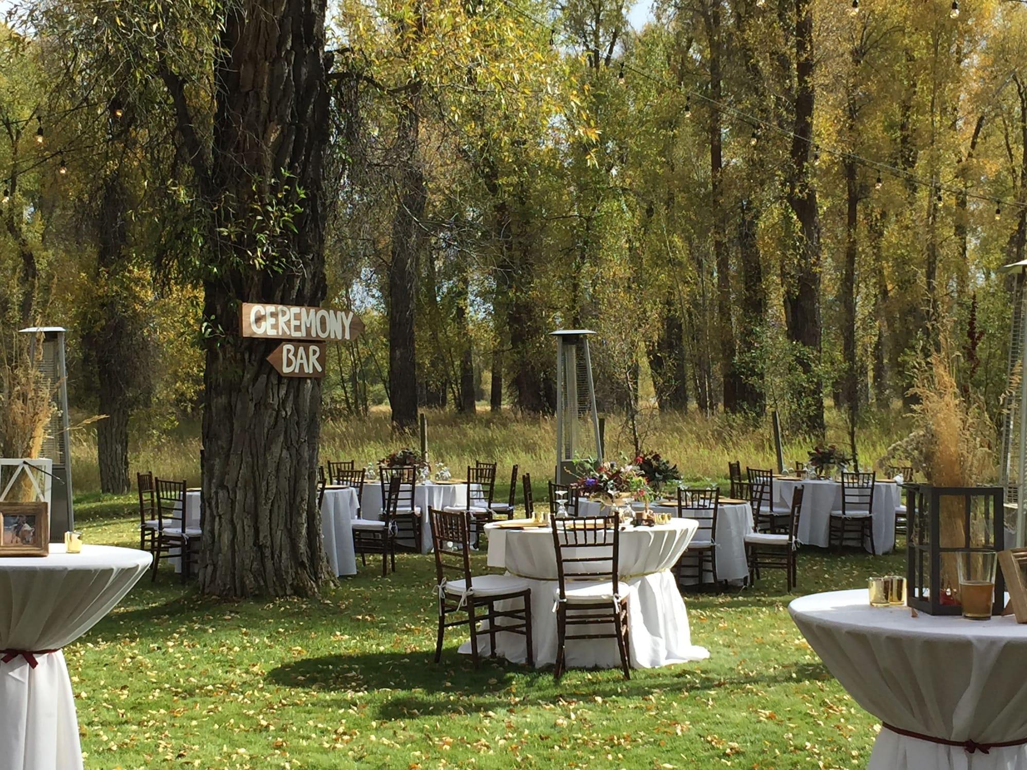 Bentwood Inn by null