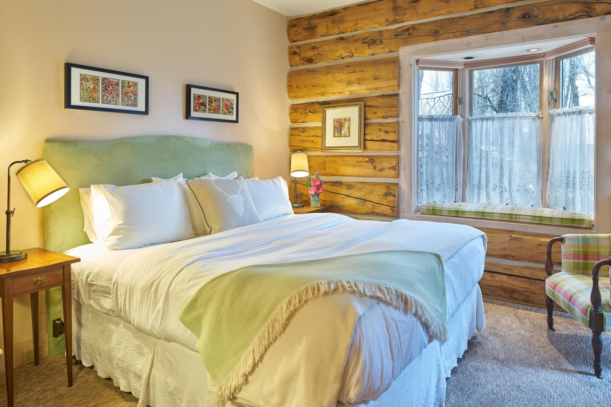 Bentwood Inn by null