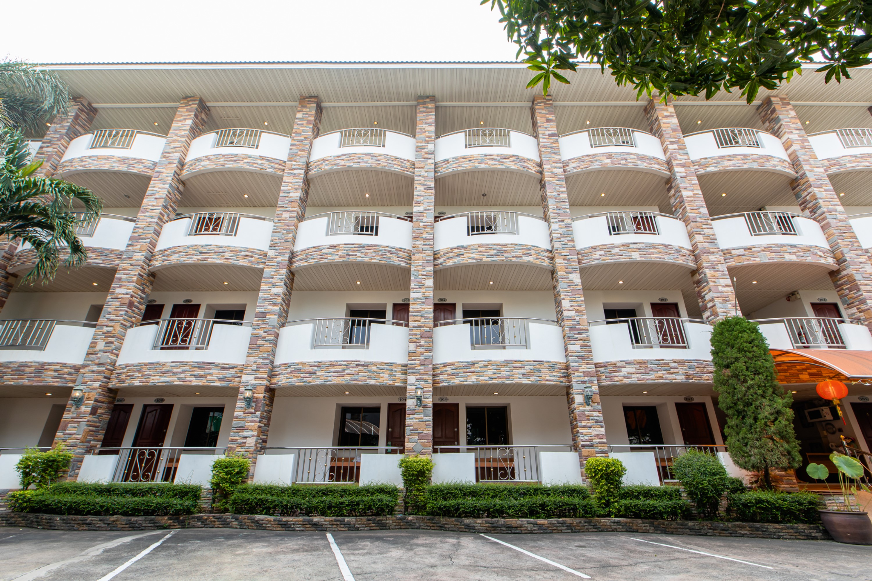 Selina Place