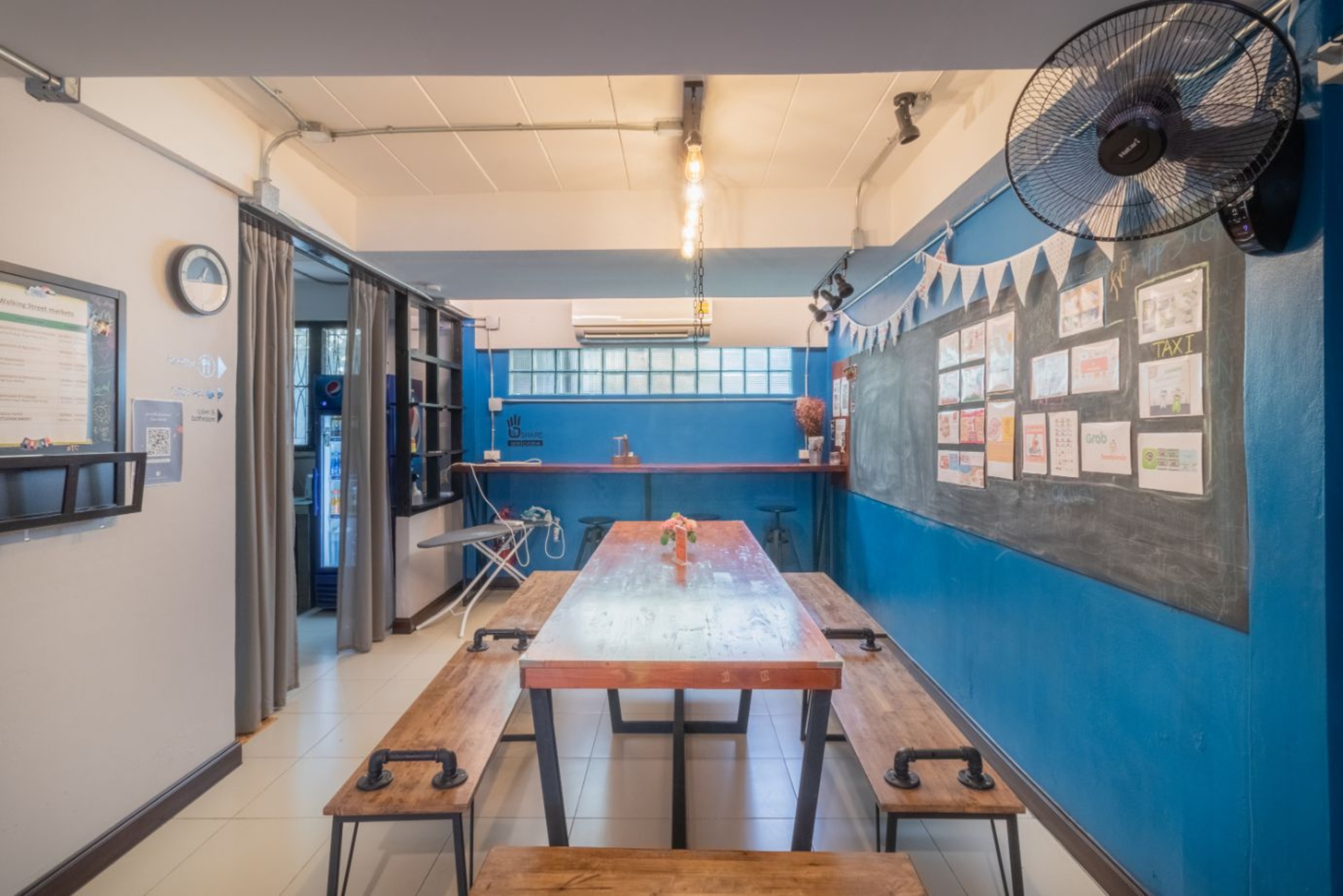 4Share Hostel by ZUZU