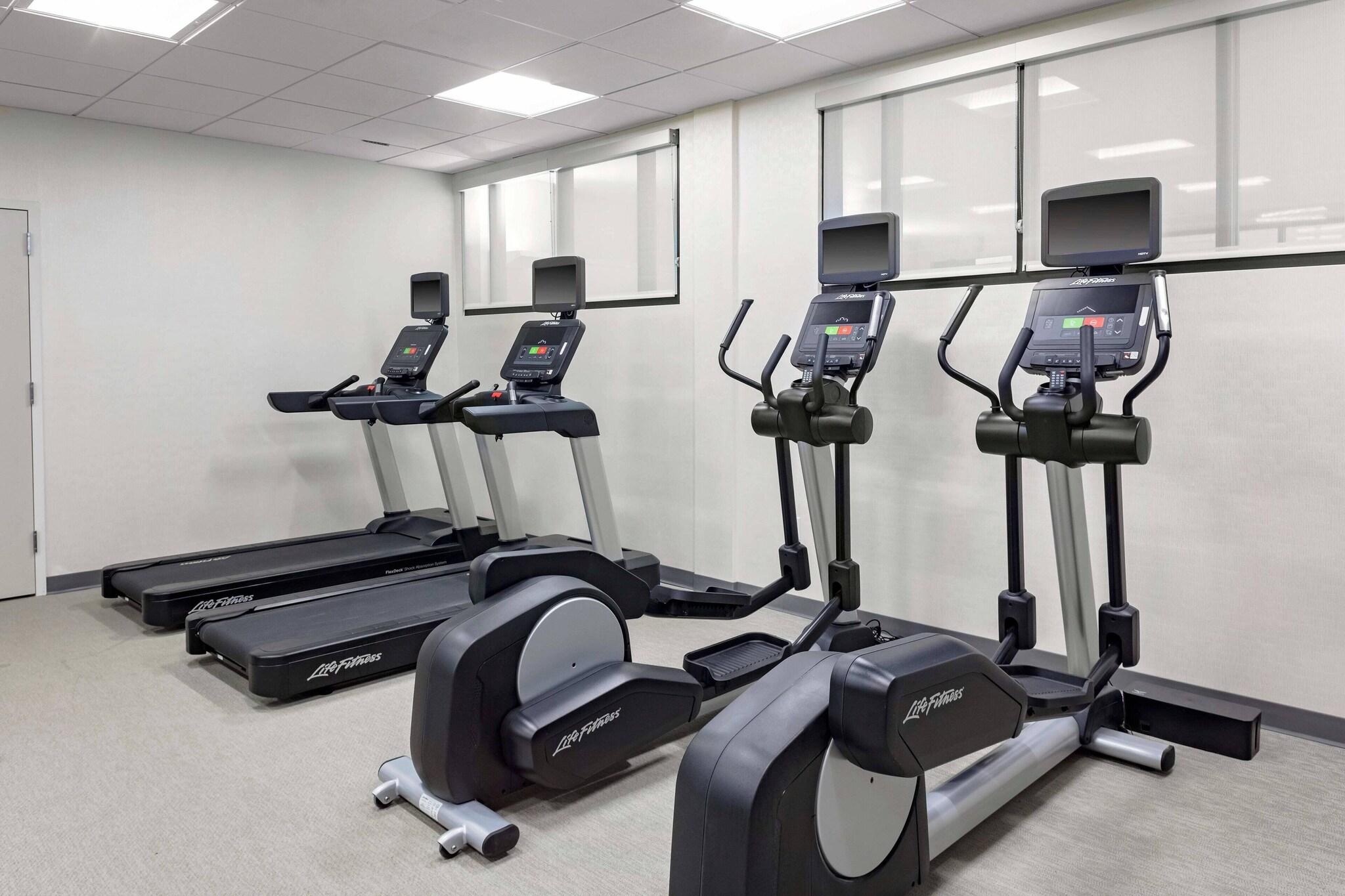Springhill Suites By Marriott Kansas City Country