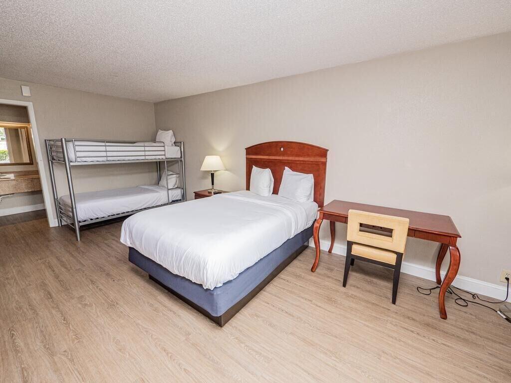 A P T Suites Lakeland