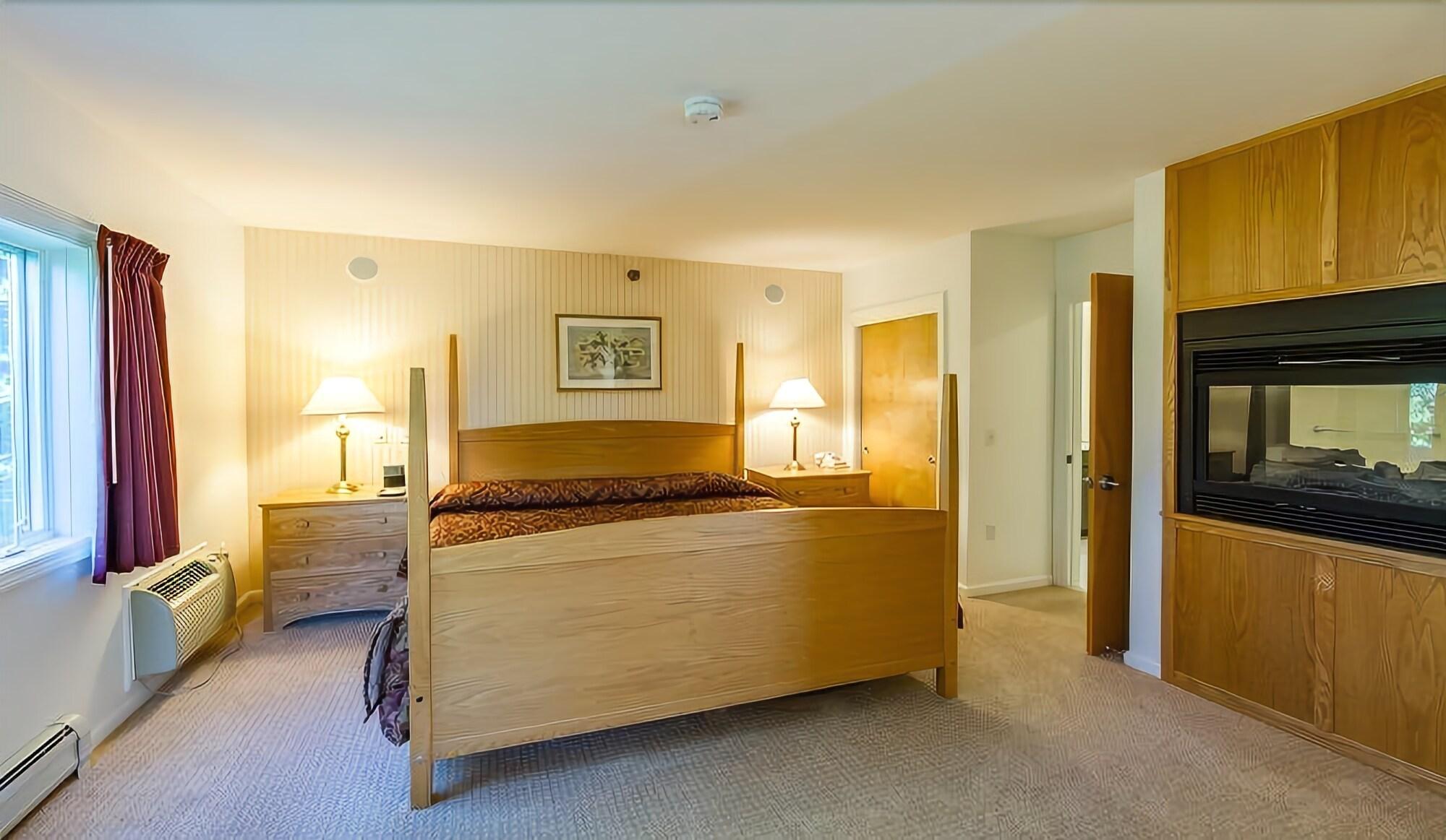 Smugglers' Notch Resort by null