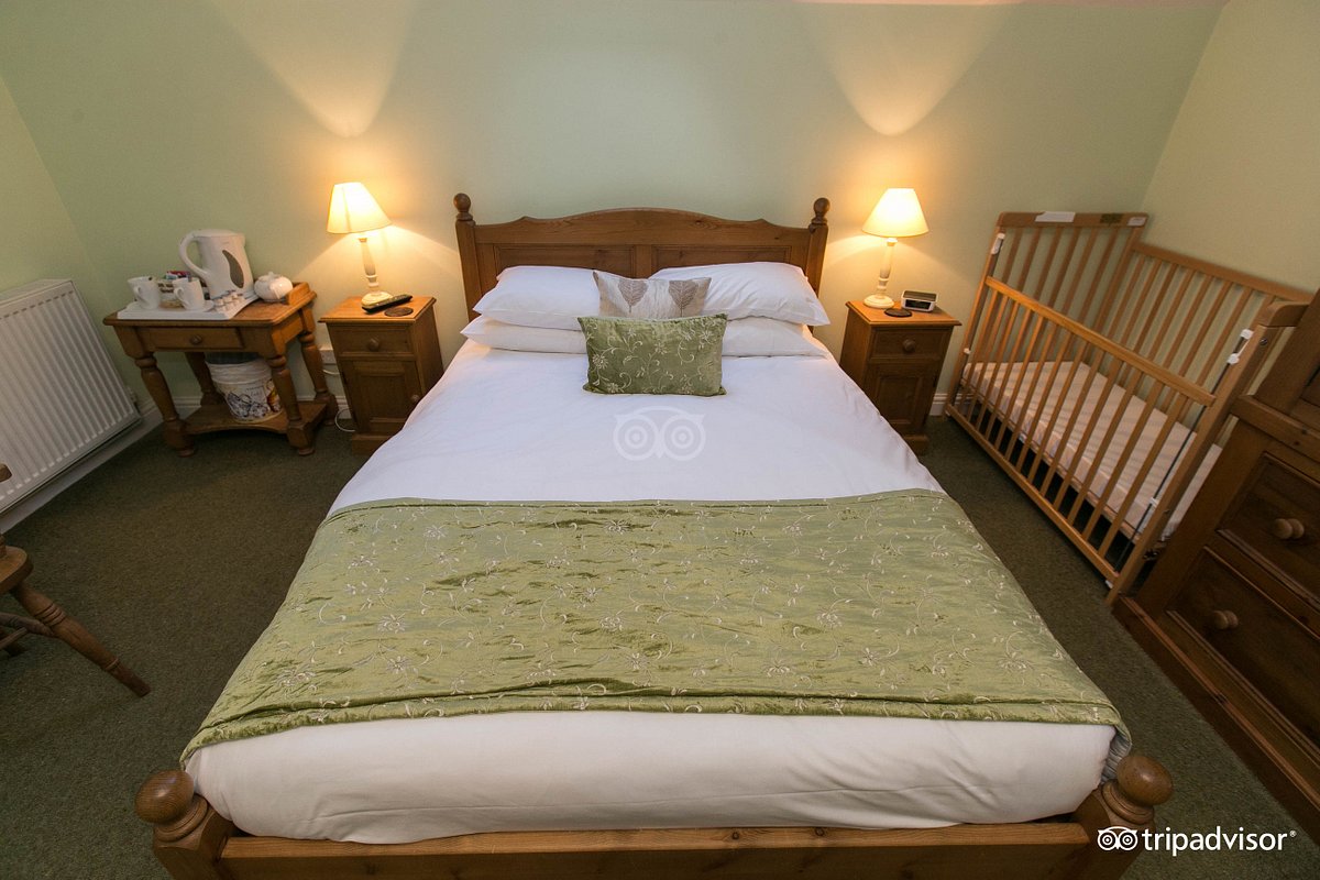 Ladybower Inn
