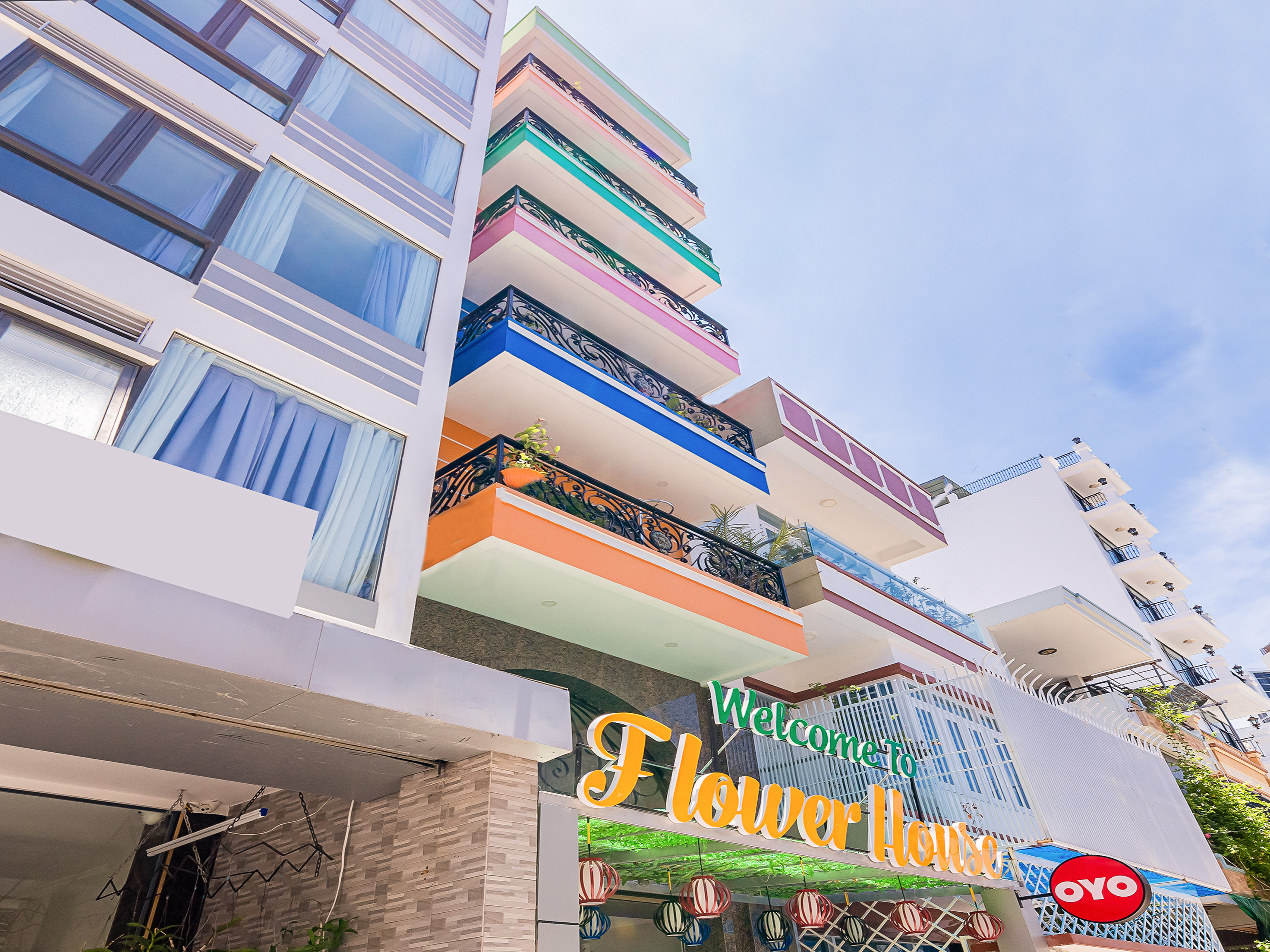 OYO 1028 Flower House Apartment - photo