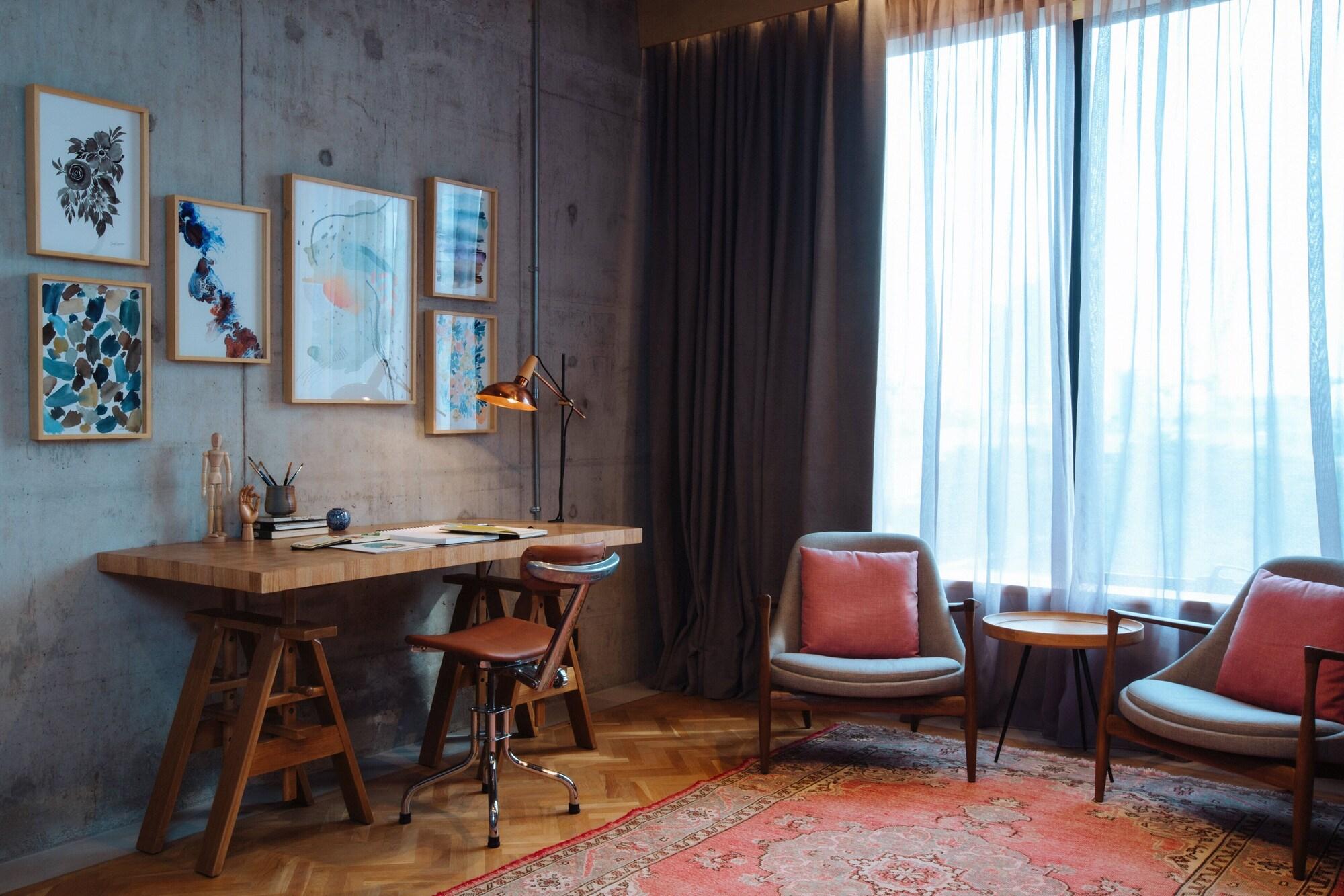 KLoe Hotel