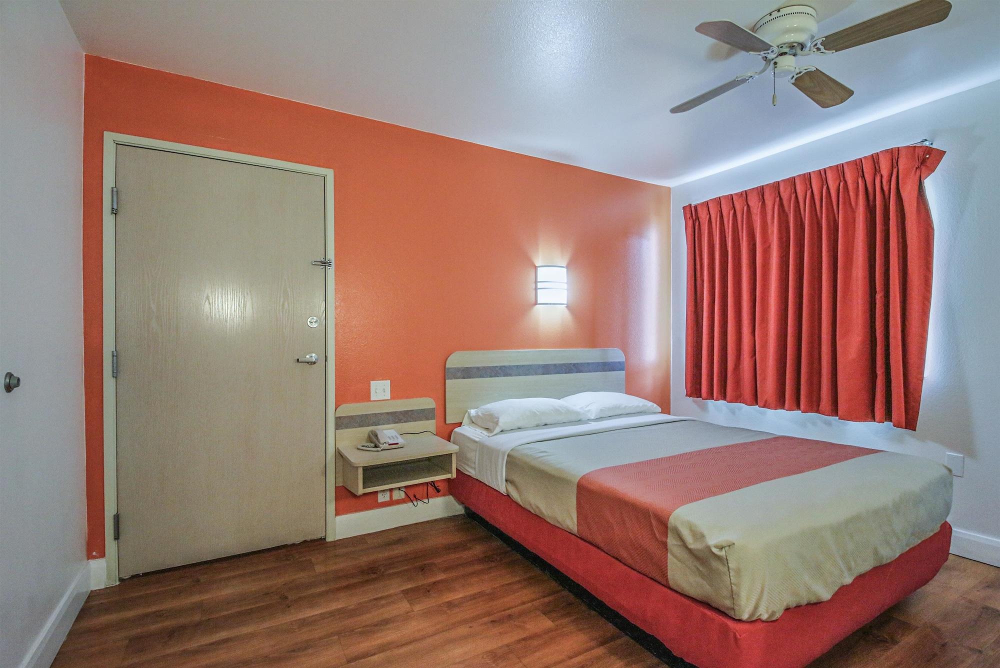 Motel 6 Nephi
