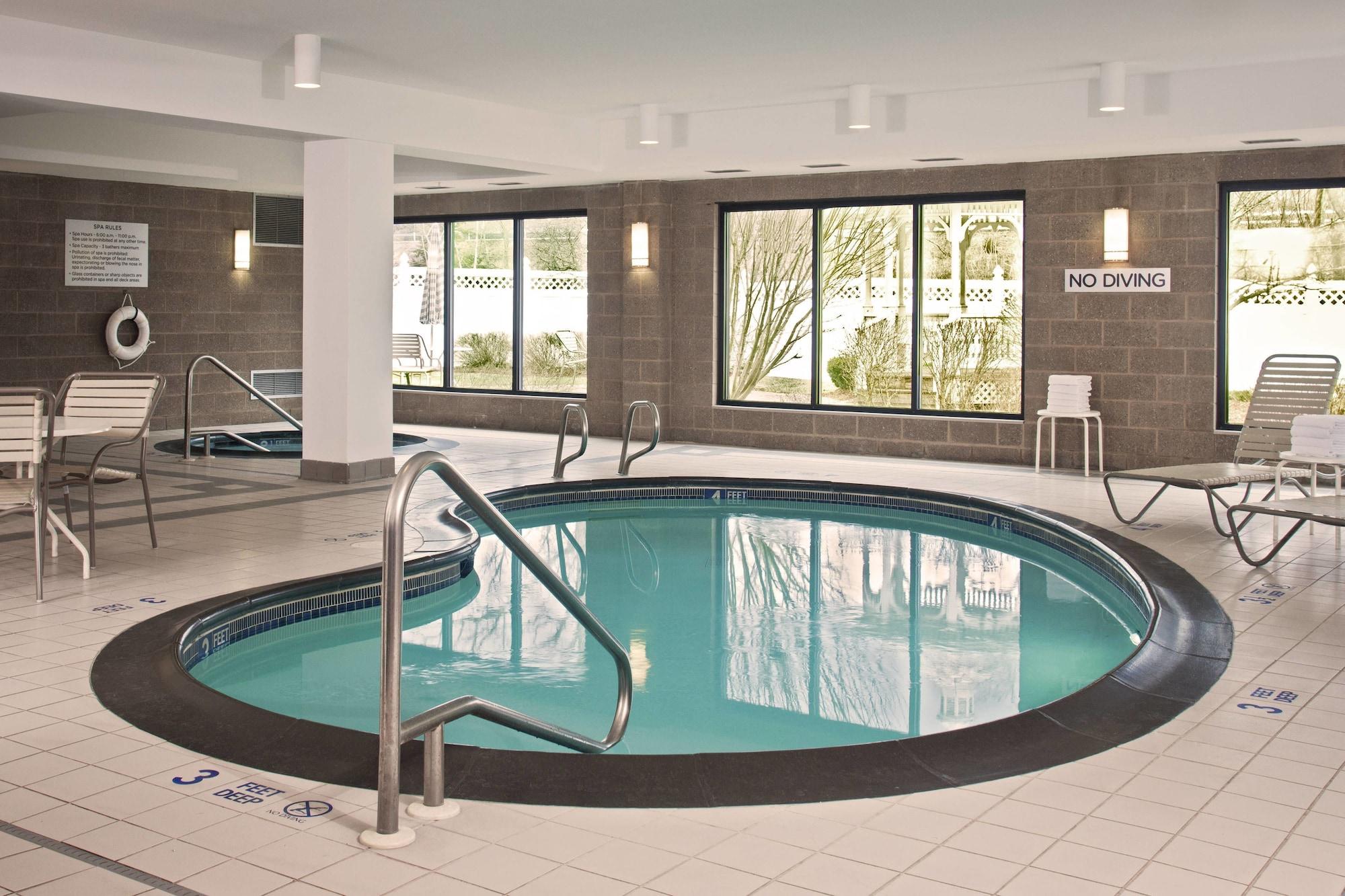 Courtyard By Marriott Newburgh Stewart Airport