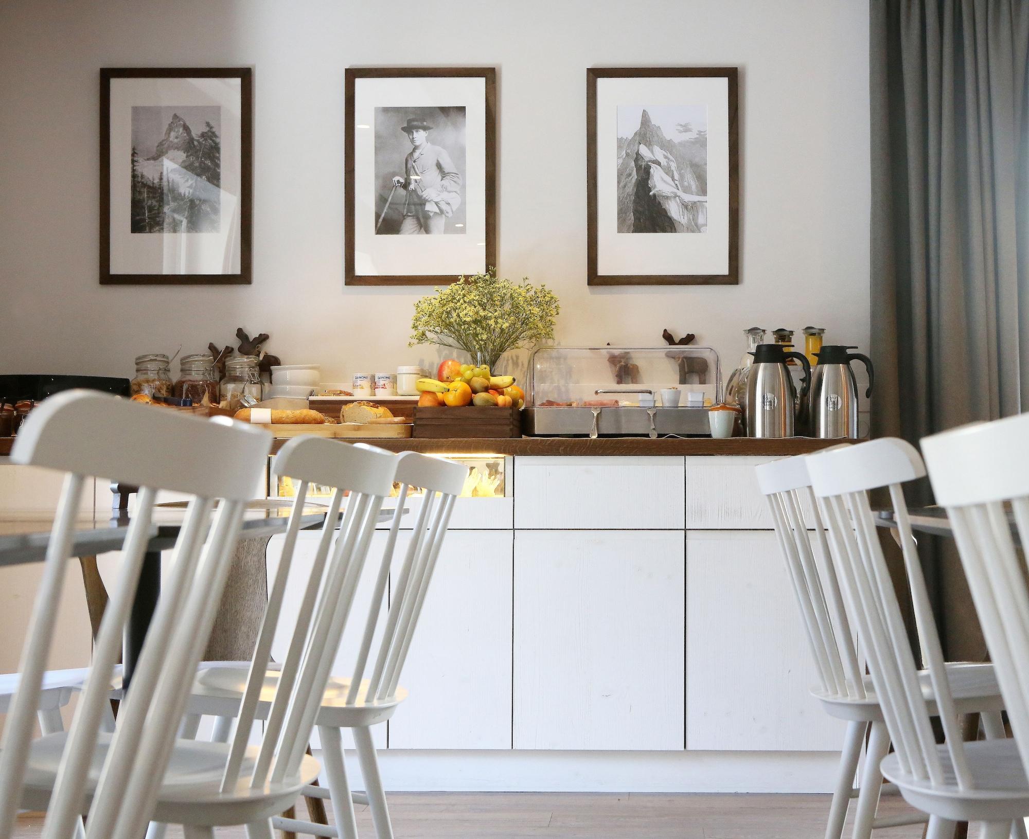 Chalet Hotel Whymper - photo