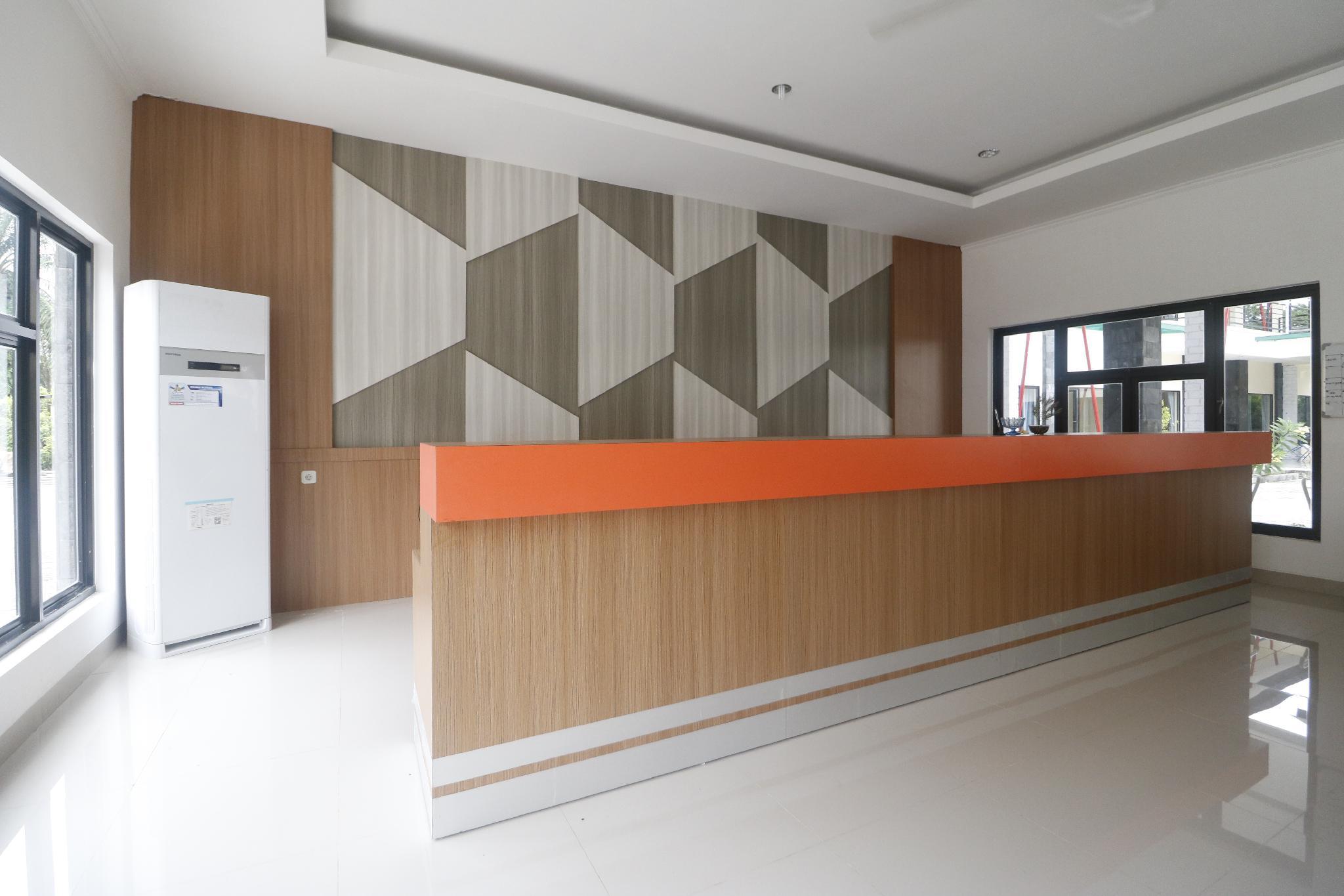 Formerly Reddoorz Plus Near Kualanamu Airport