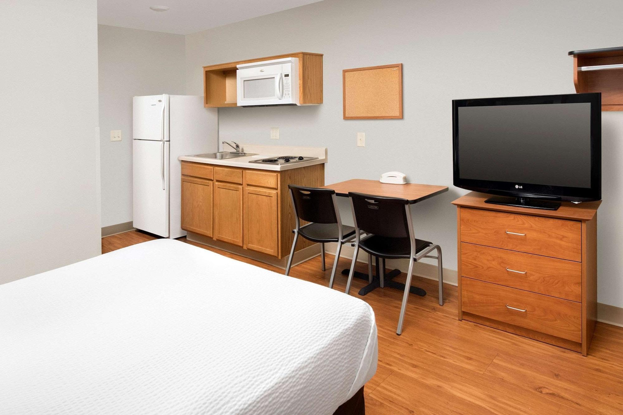 Woodspring Suites Cleveland Mentor
