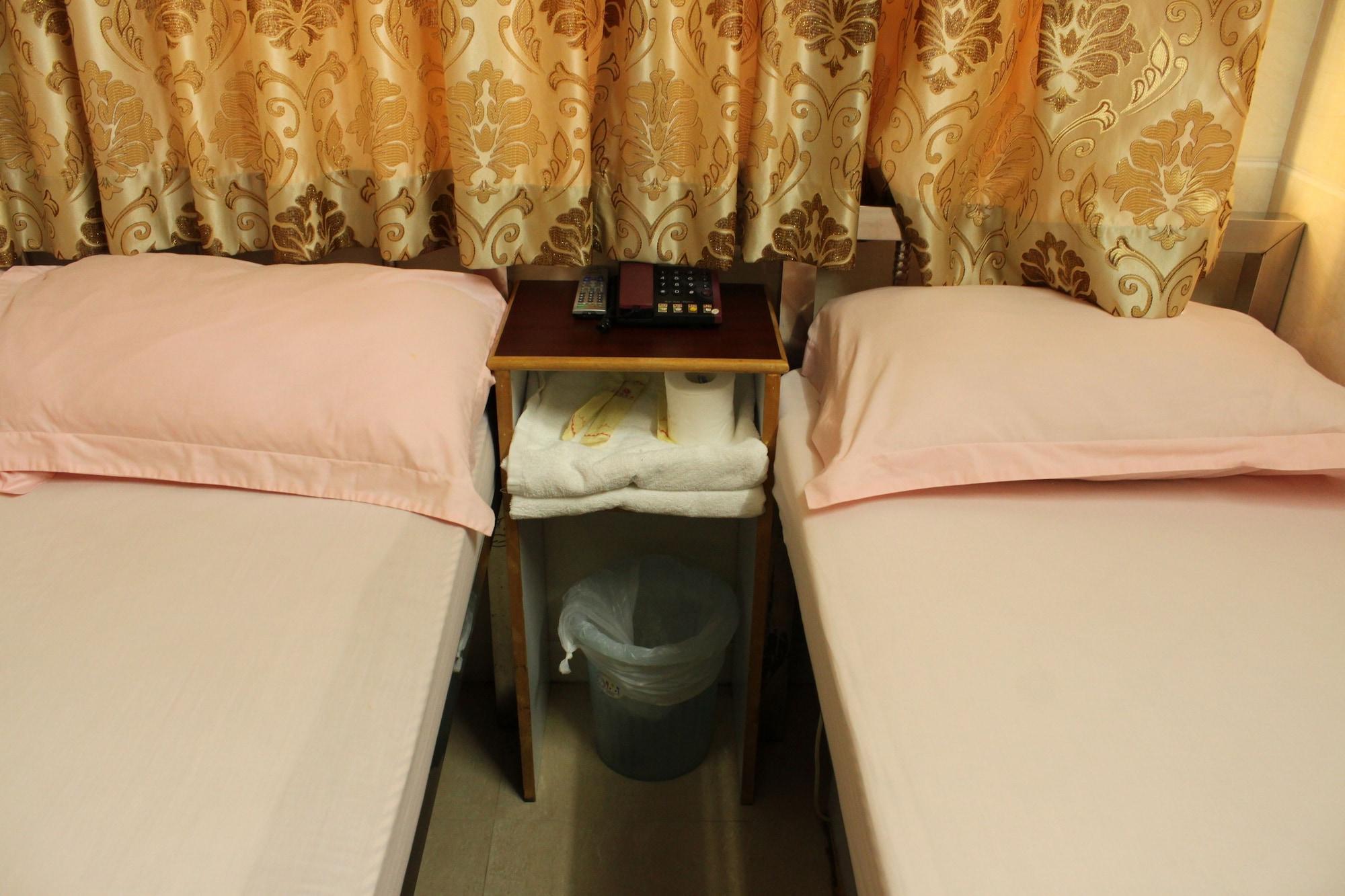 Las Vegas Guest House Carlton Group Of Hostels