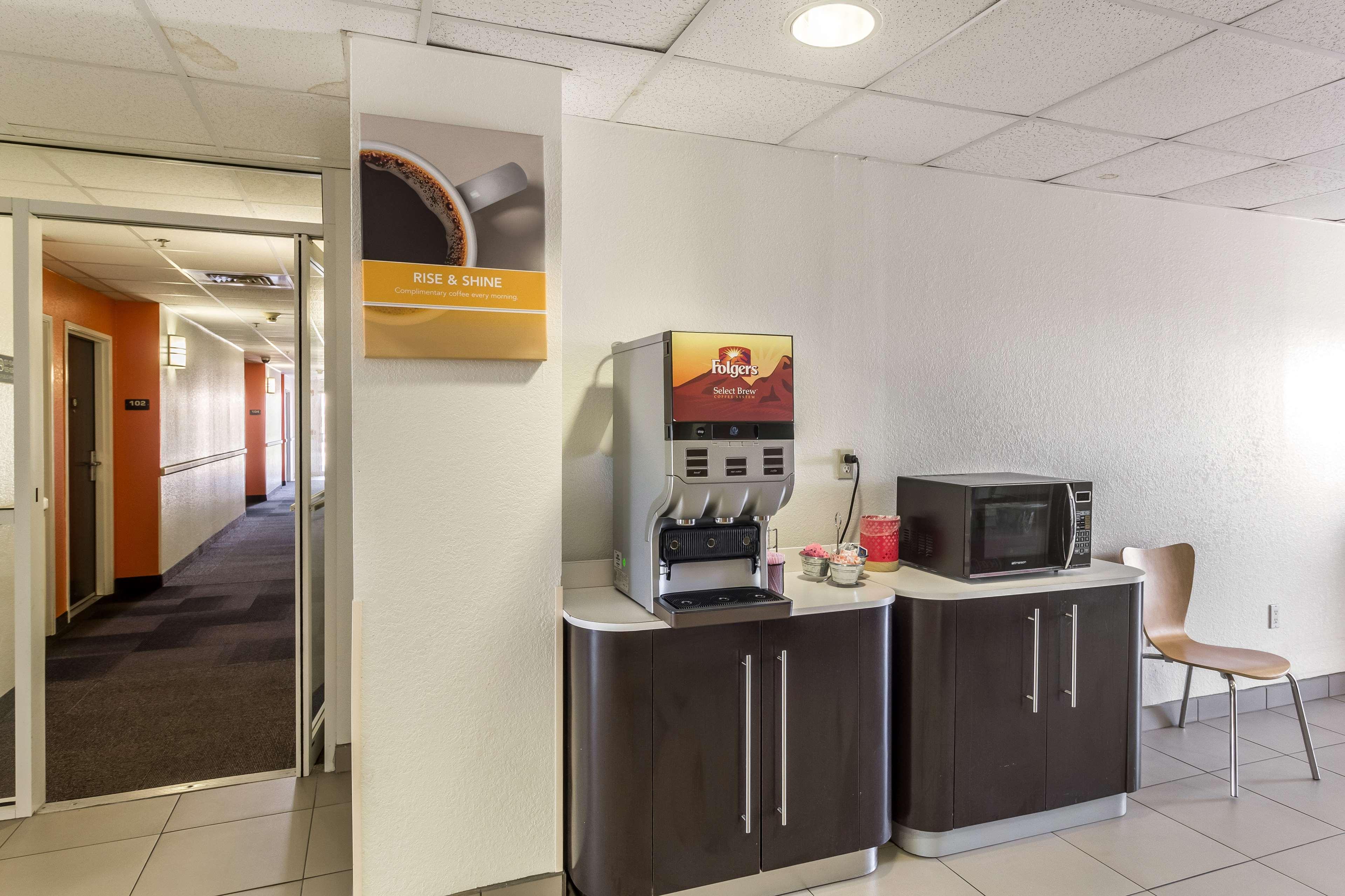 Motel 6 Harlingen