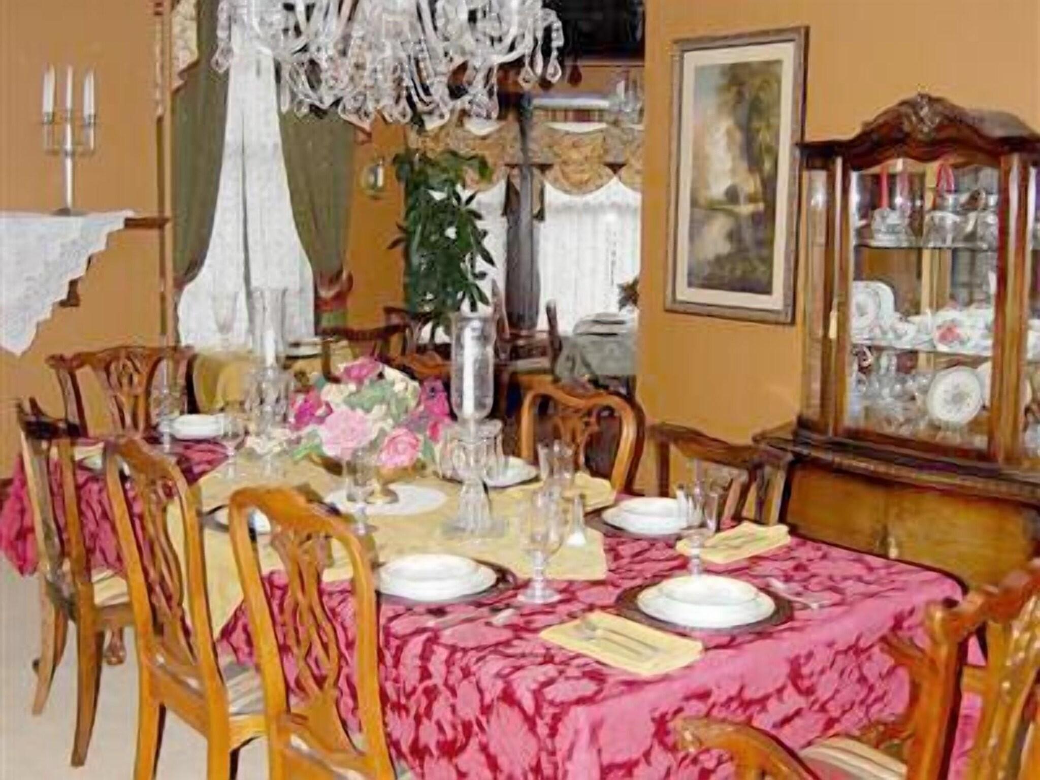 Schuster Mansion Bed Breakfast