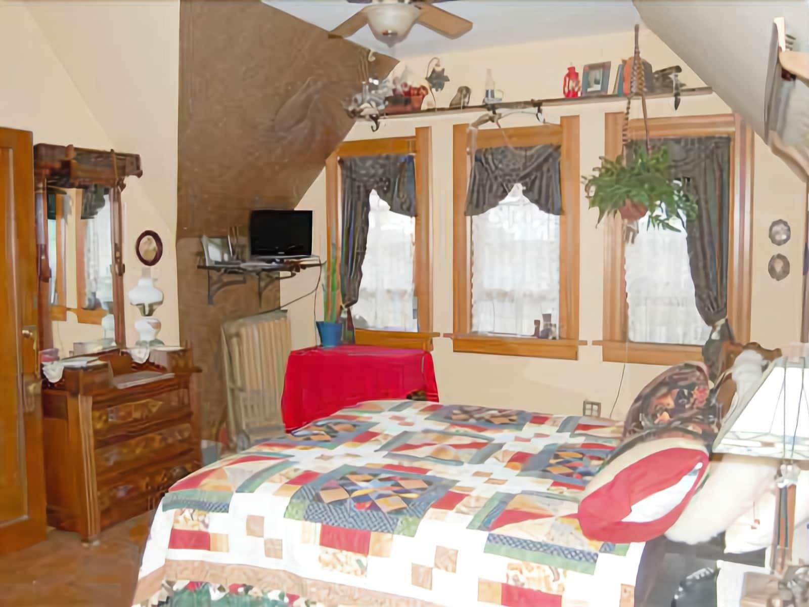 Schuster Mansion Bed & Breakfast by null