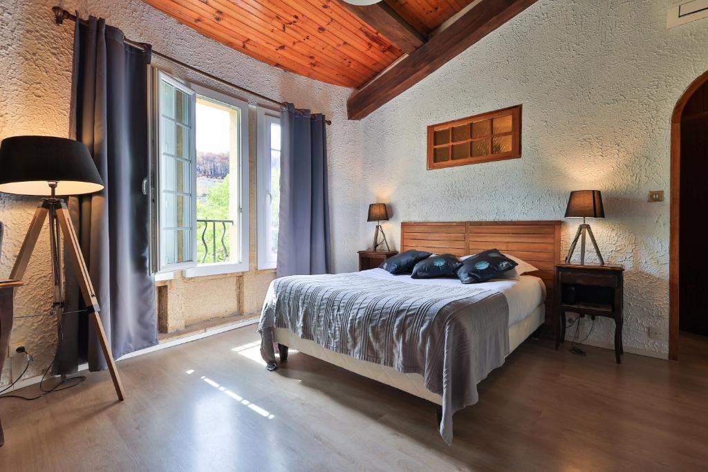 Logis Hôtel Castel Mouisson