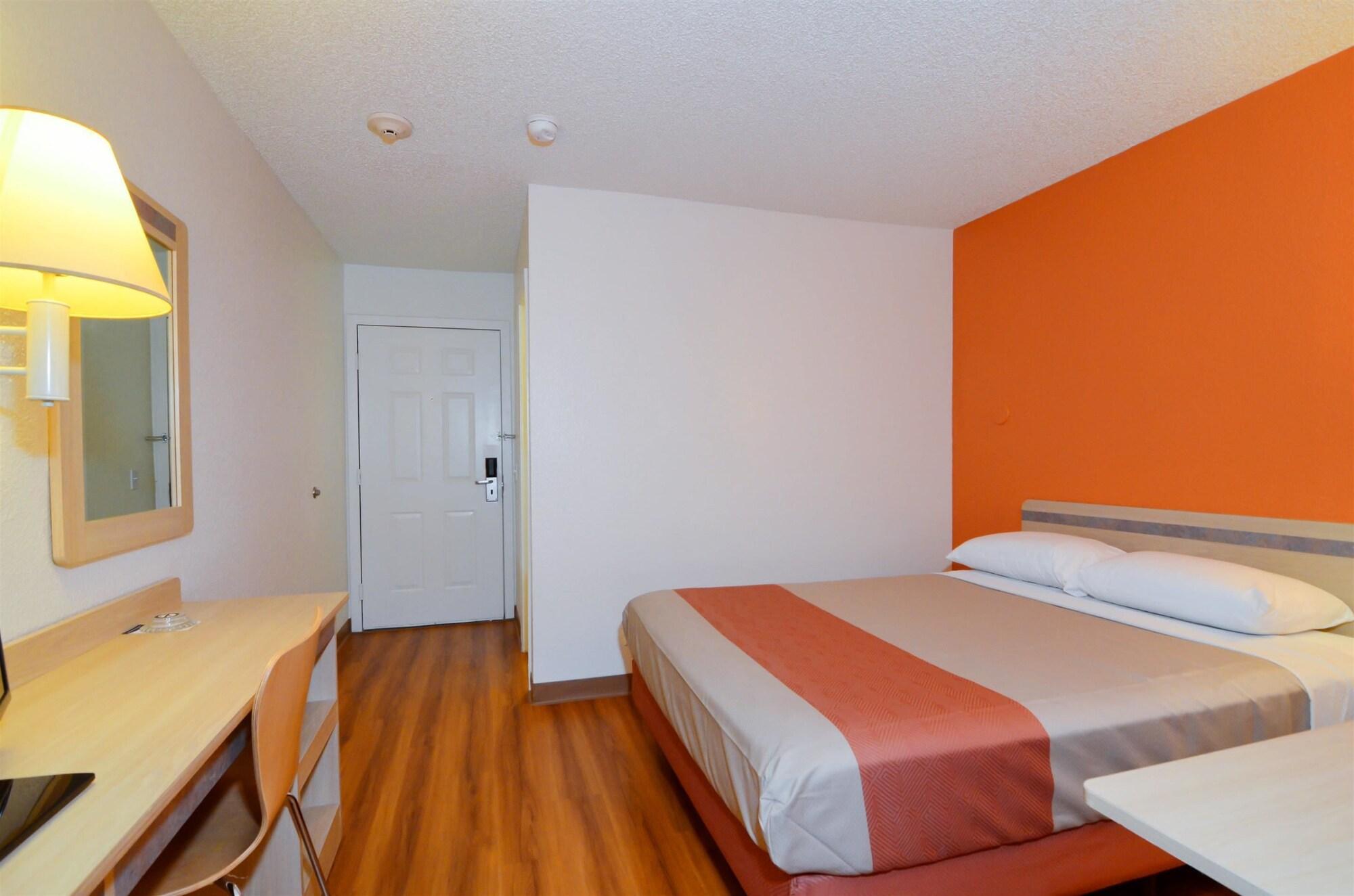 Motel 6 Palm Springs North