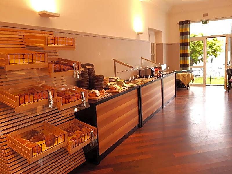 Hotel Central am See by null