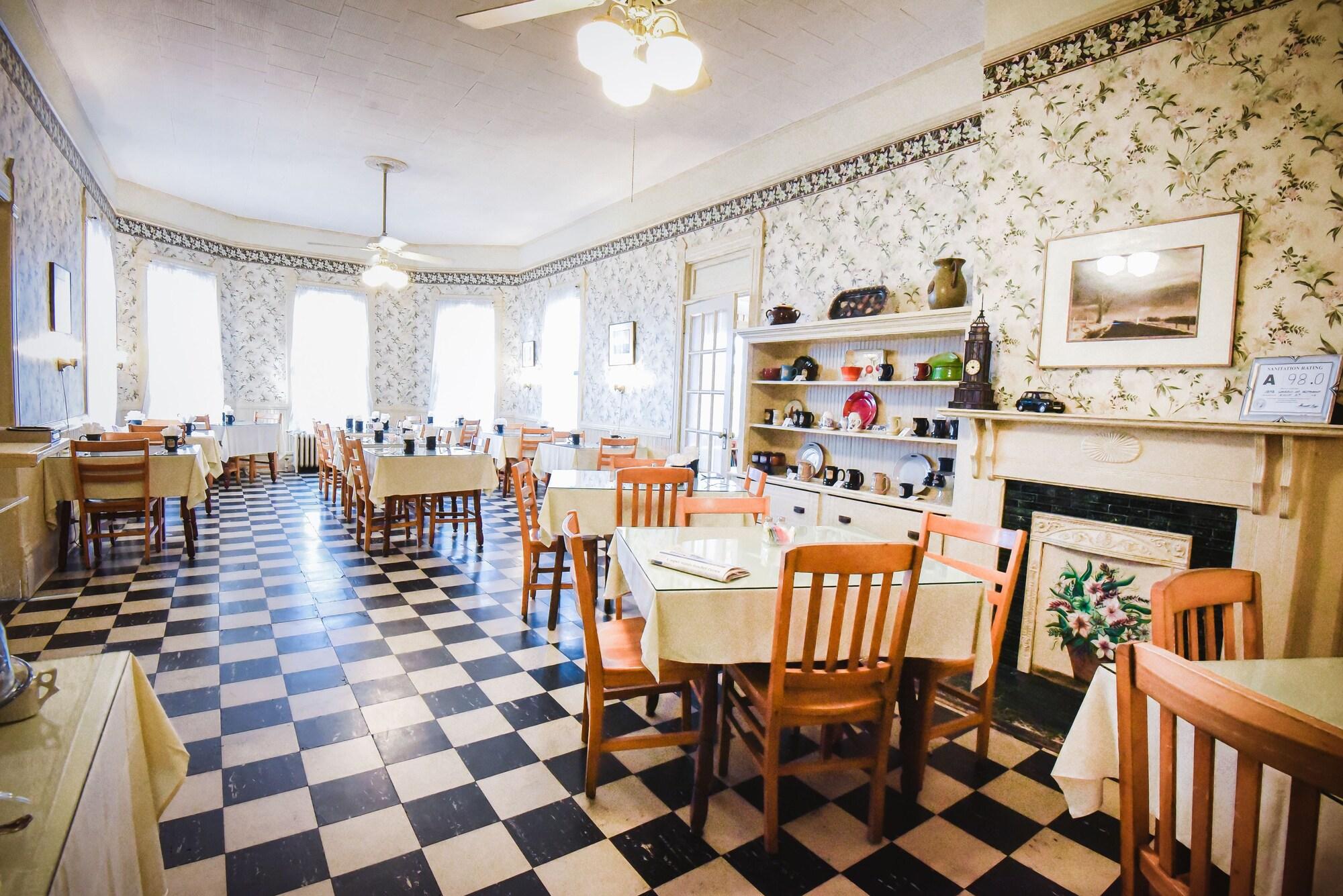 1898 Waverly Inn