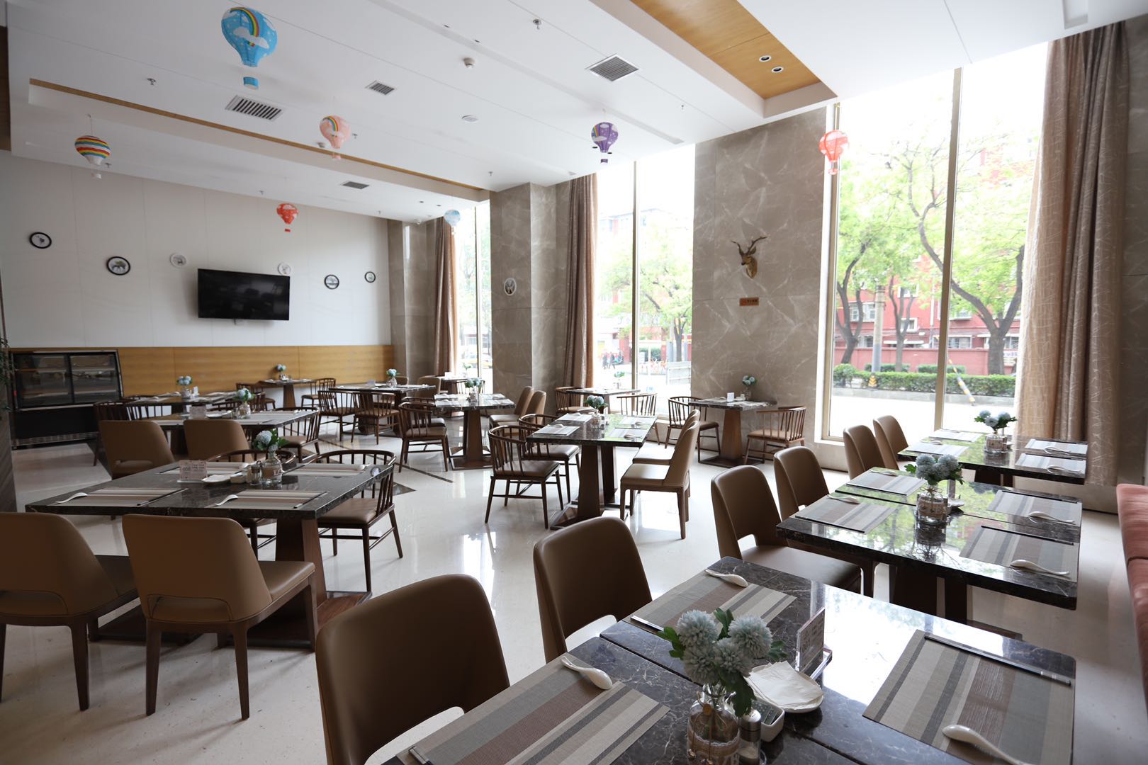 Juny Oriental Hotel
