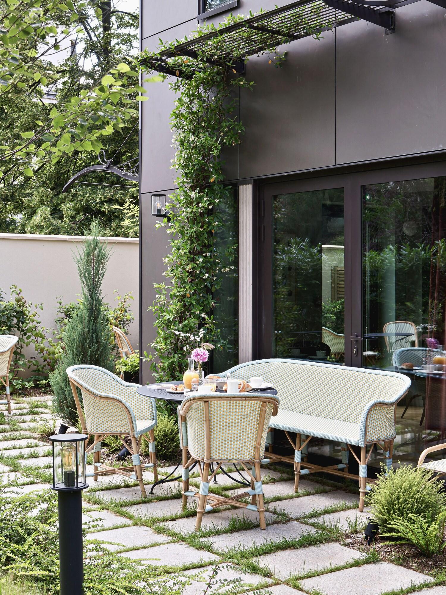 Hôtel Botaniste by null