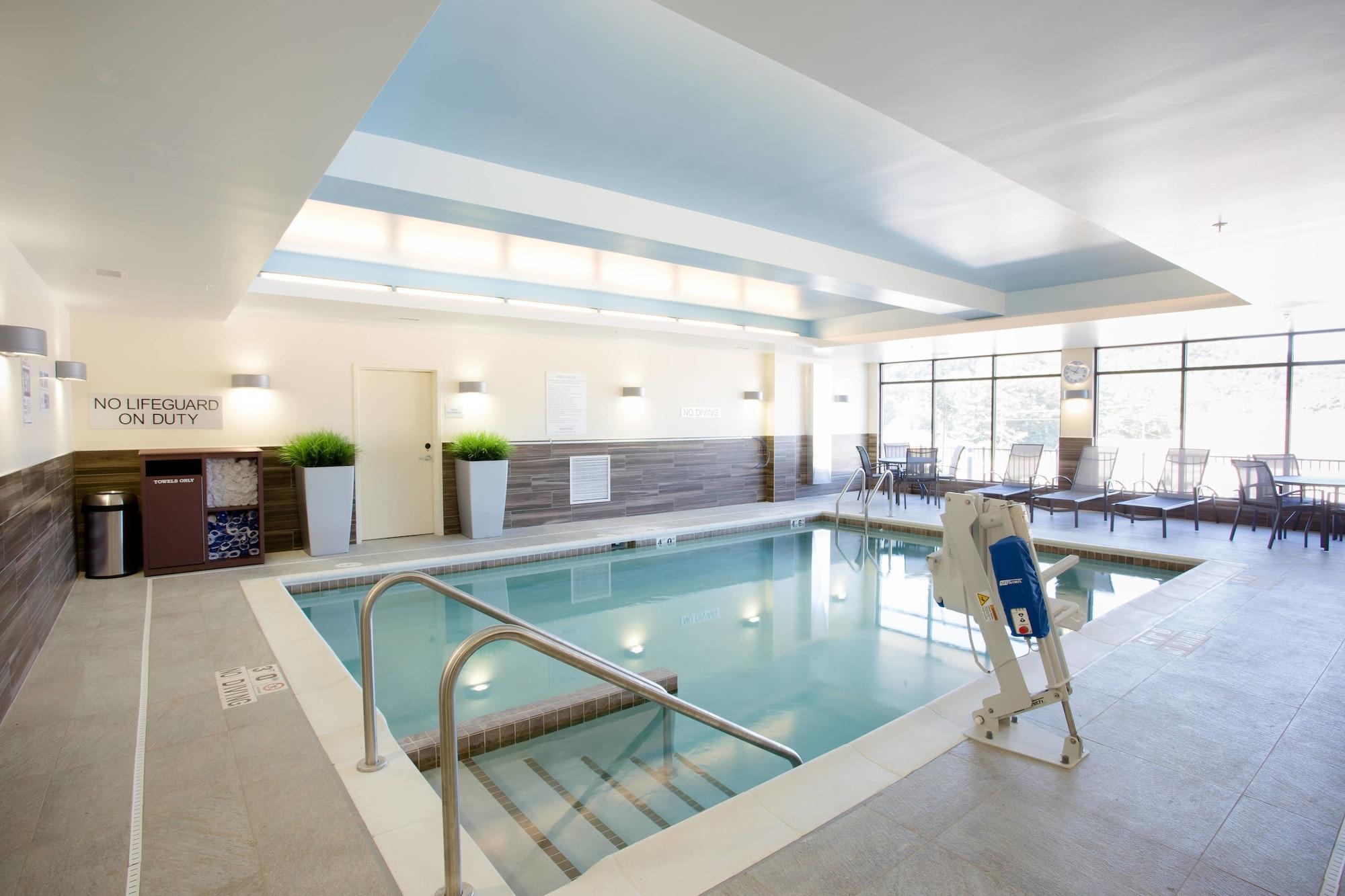 Fairfield Inn & Suites by Marriott Decorah