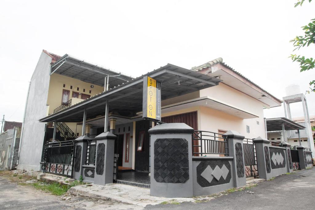 SPOT ON 3005 Kost Rumaisha Syariah