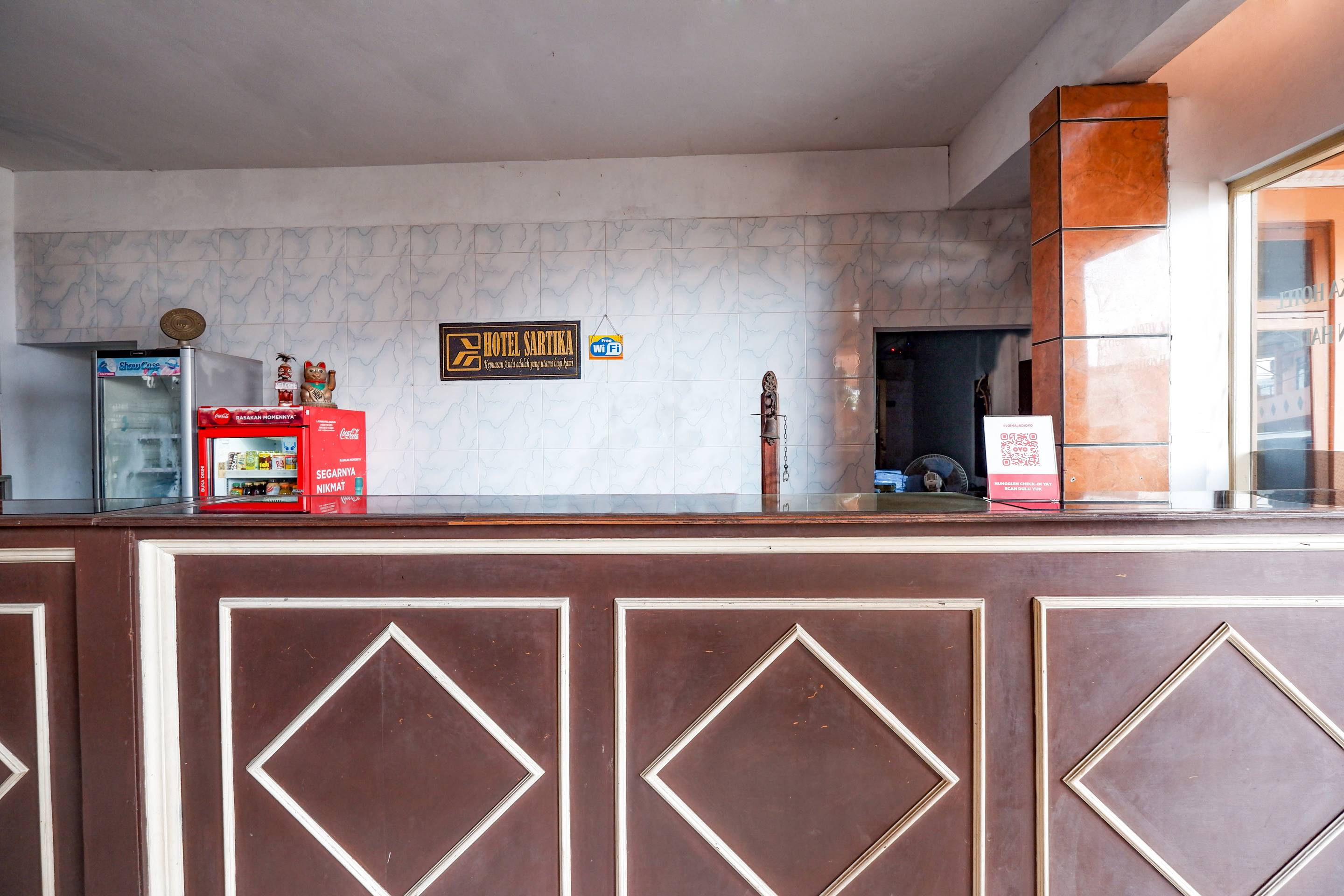 Lobby 5, Super OYO 2855 Sartika Hotel Pati, Pati