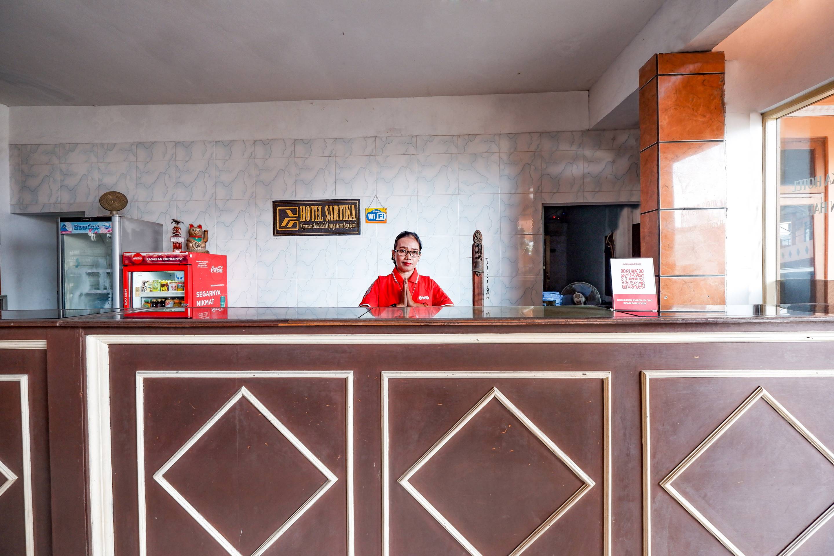 Lobby 2, Super OYO 2855 Sartika Hotel Pati, Pati