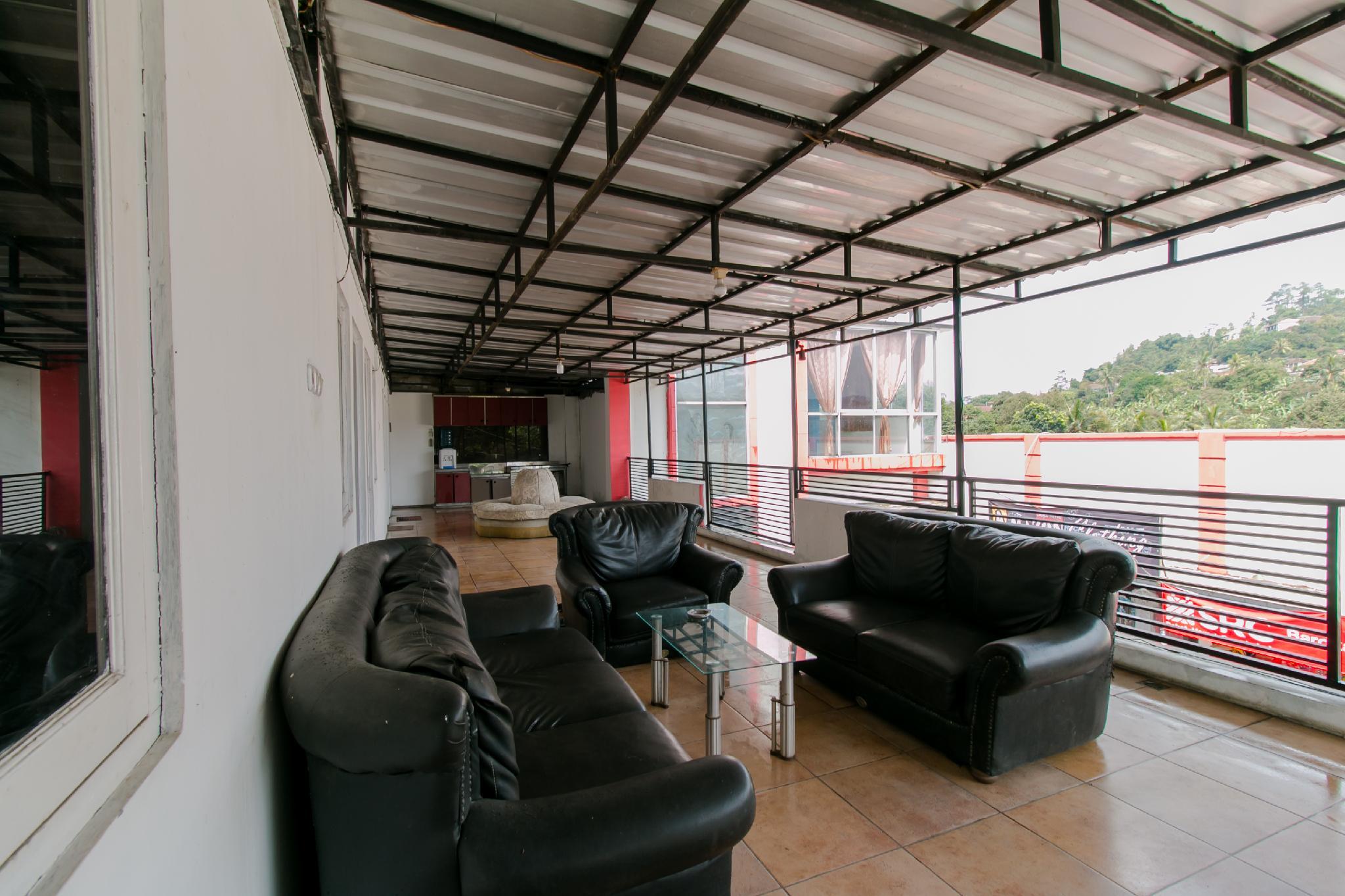  1866 Amazon Homestay Syariah