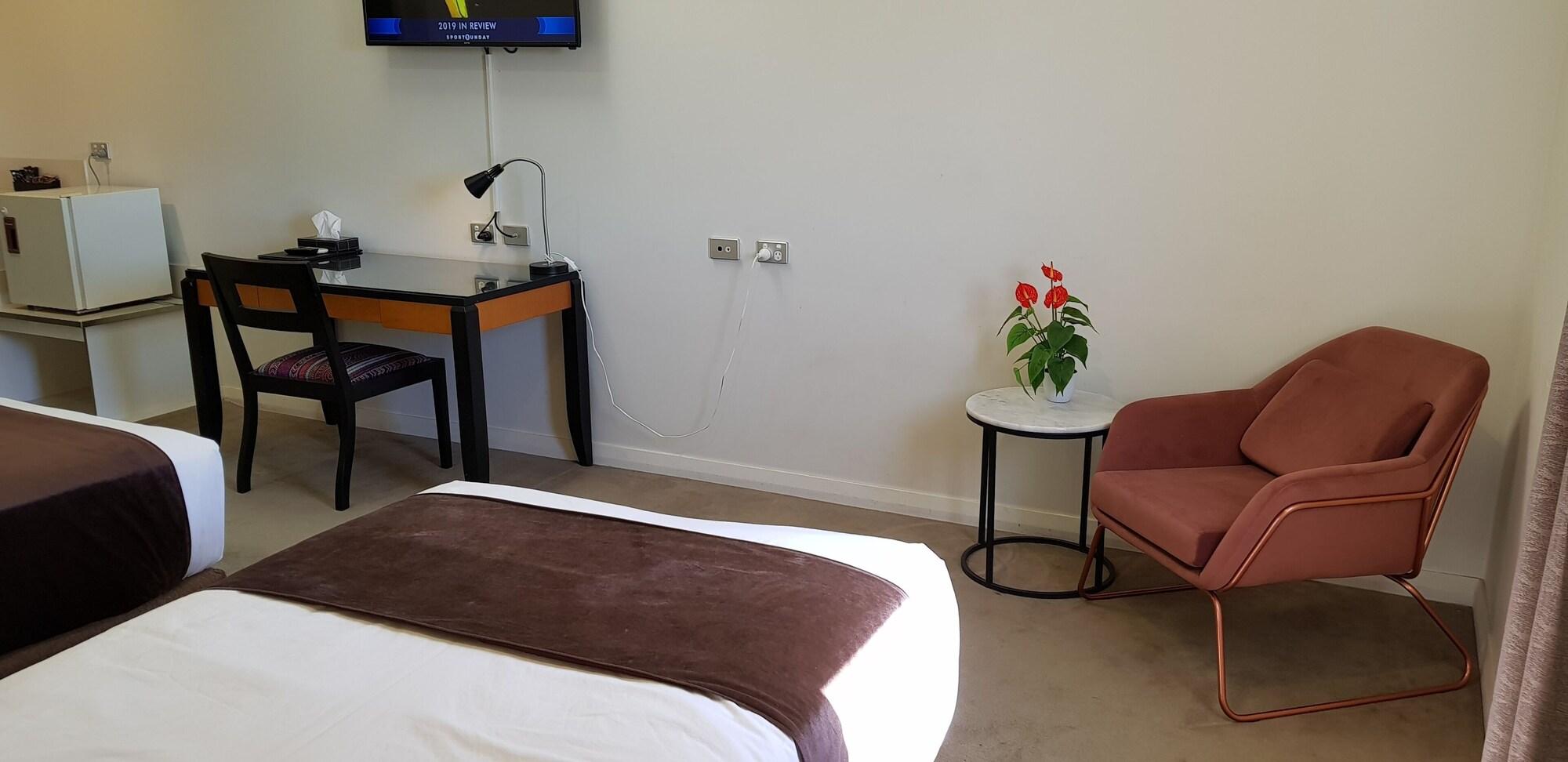 The Grand Motel by null