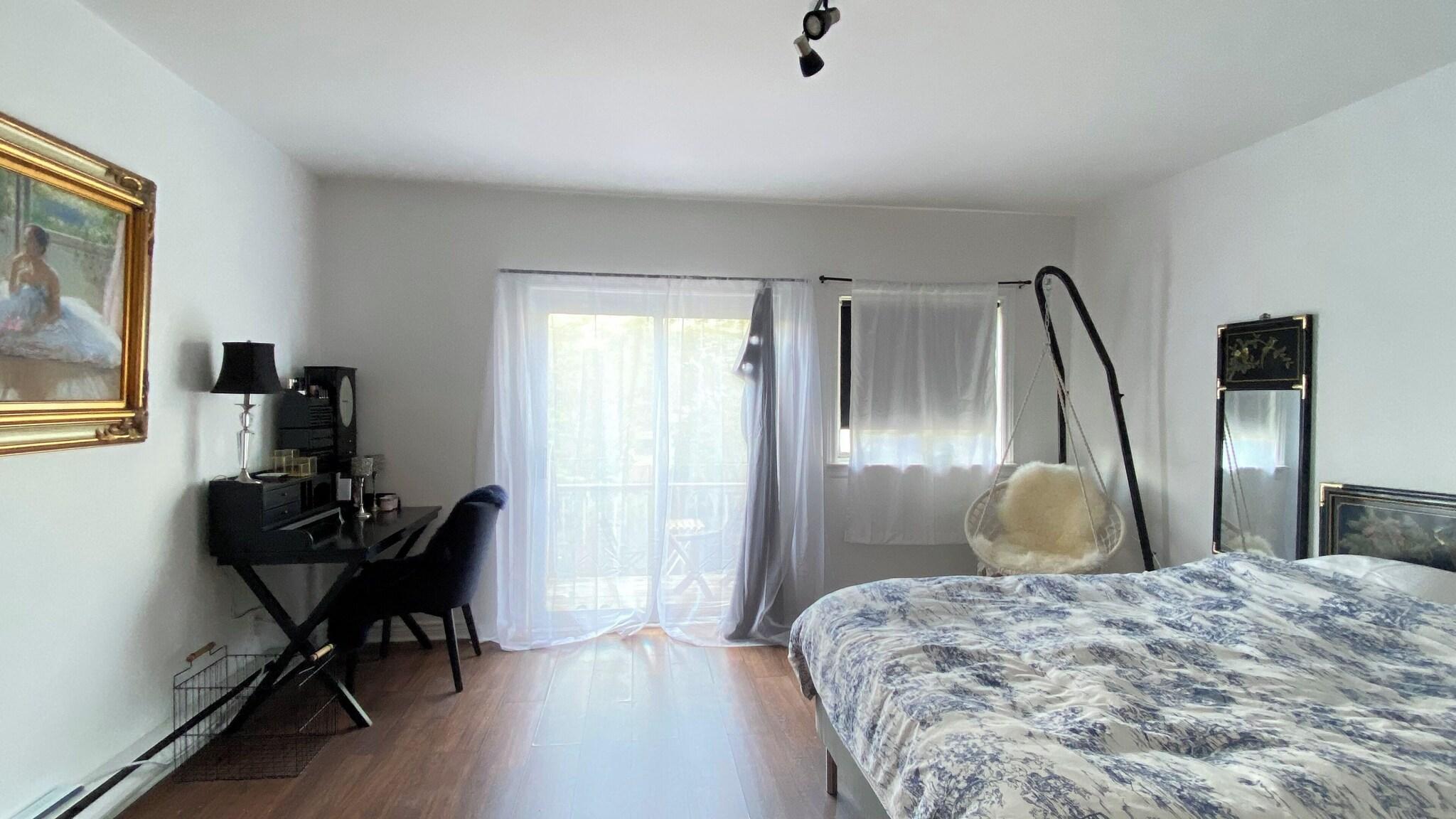 The Parkdale Hostellerie by null