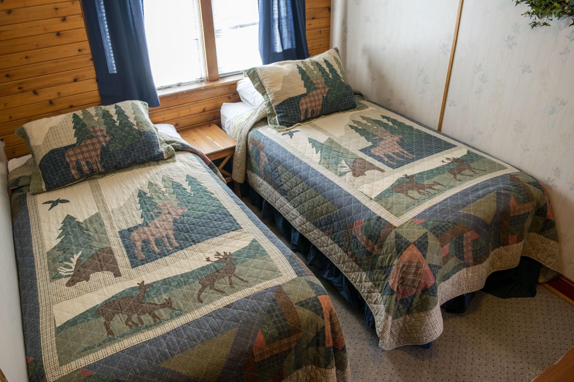 Crandell Mountain Lodge by null