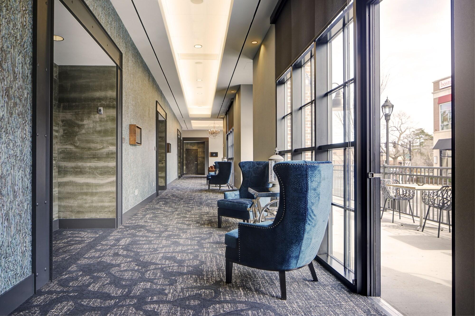 Archer Hotel Burlington by null