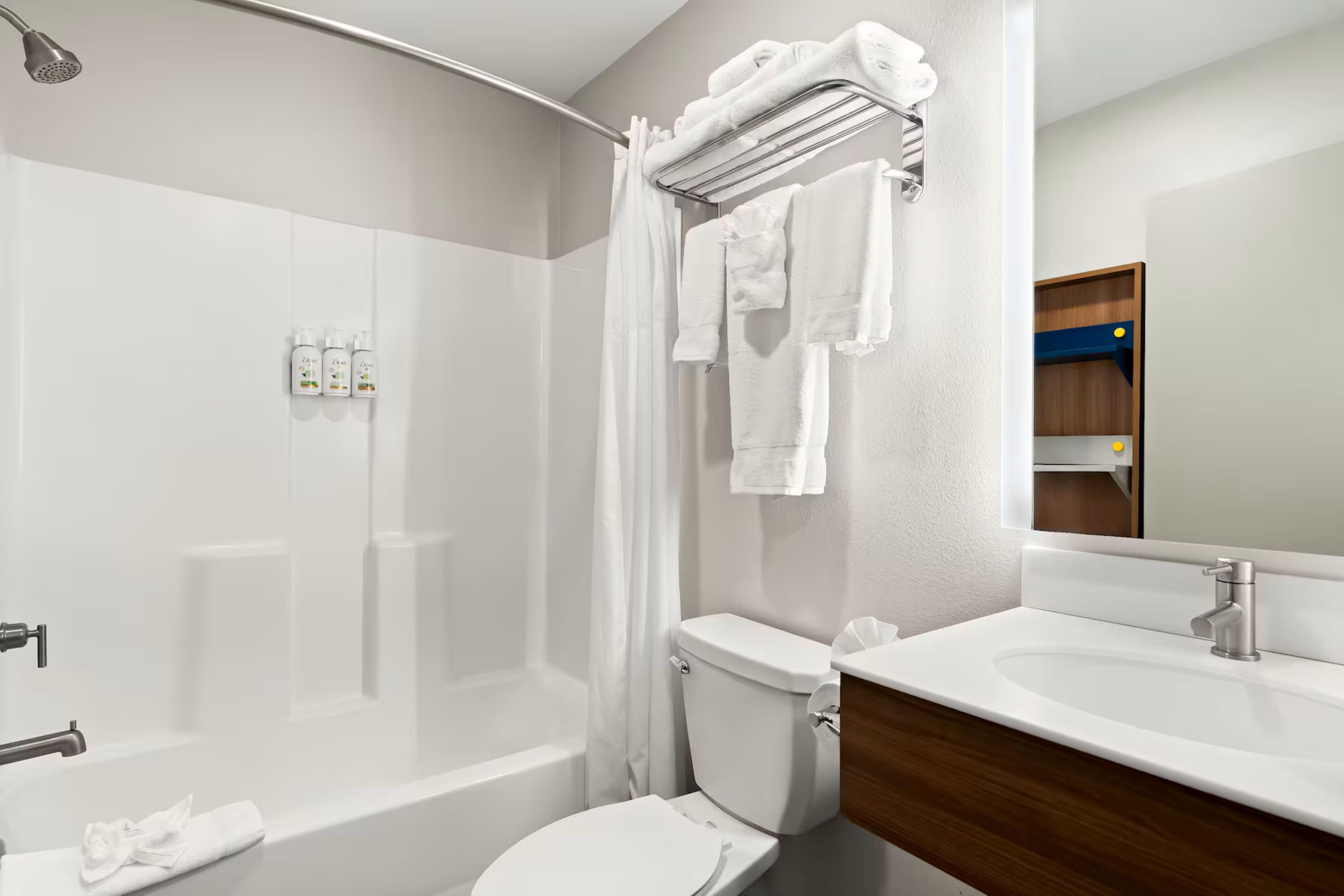 Holiday Inn Express Suites George Quincy South IHG