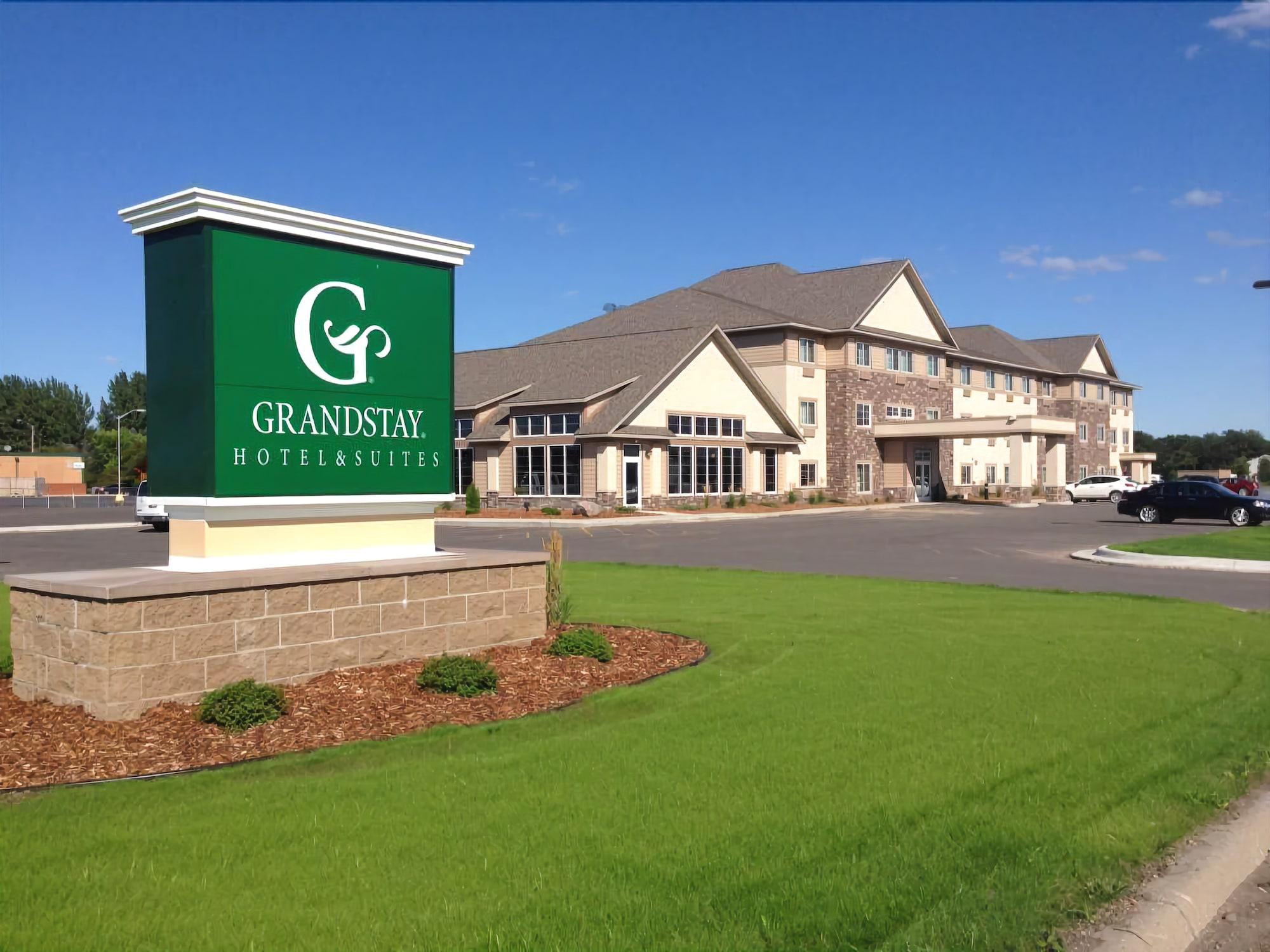 GrandStay Hotel & Suites Thief River Falls image