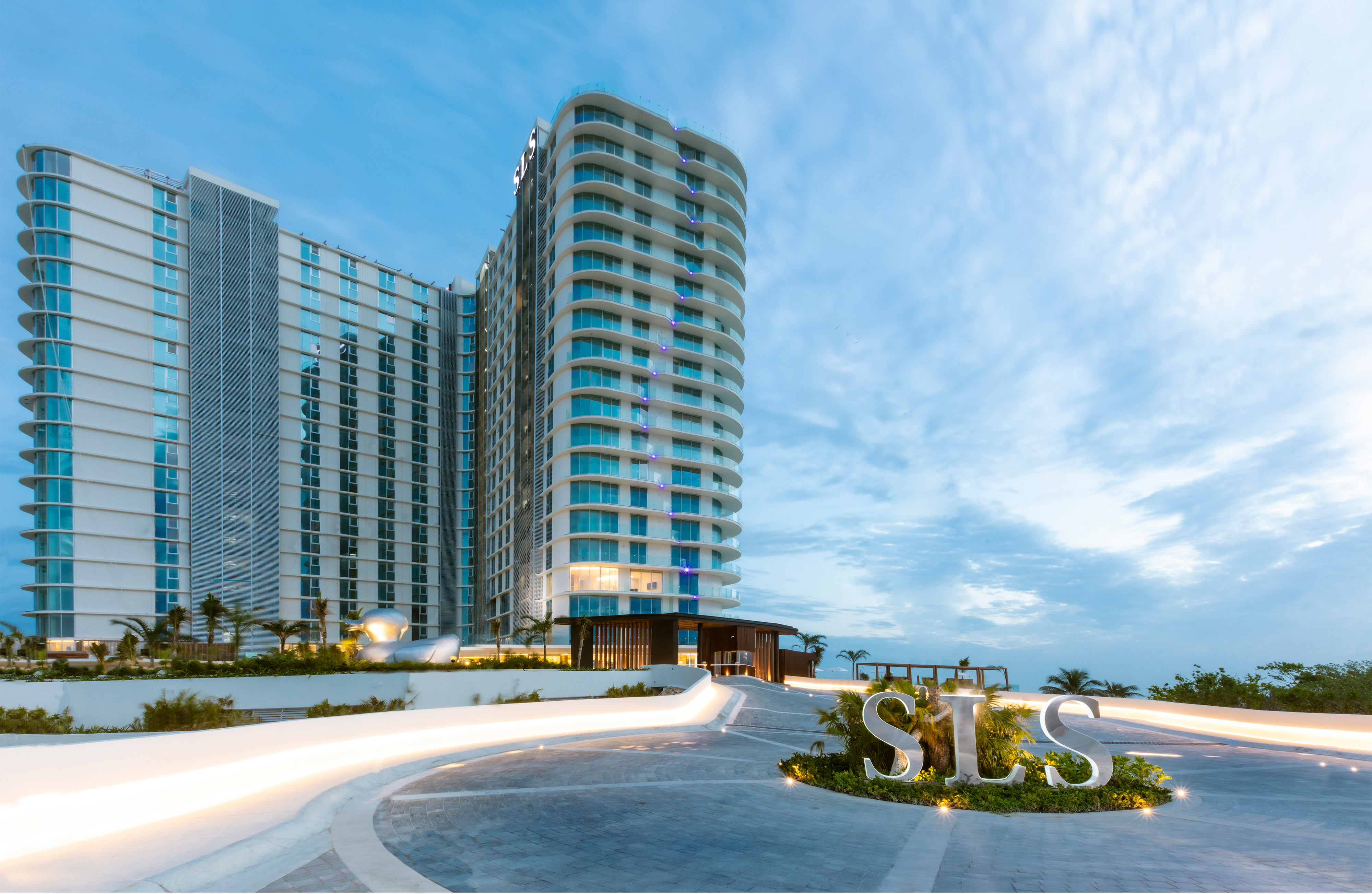 SLS Cancun by null