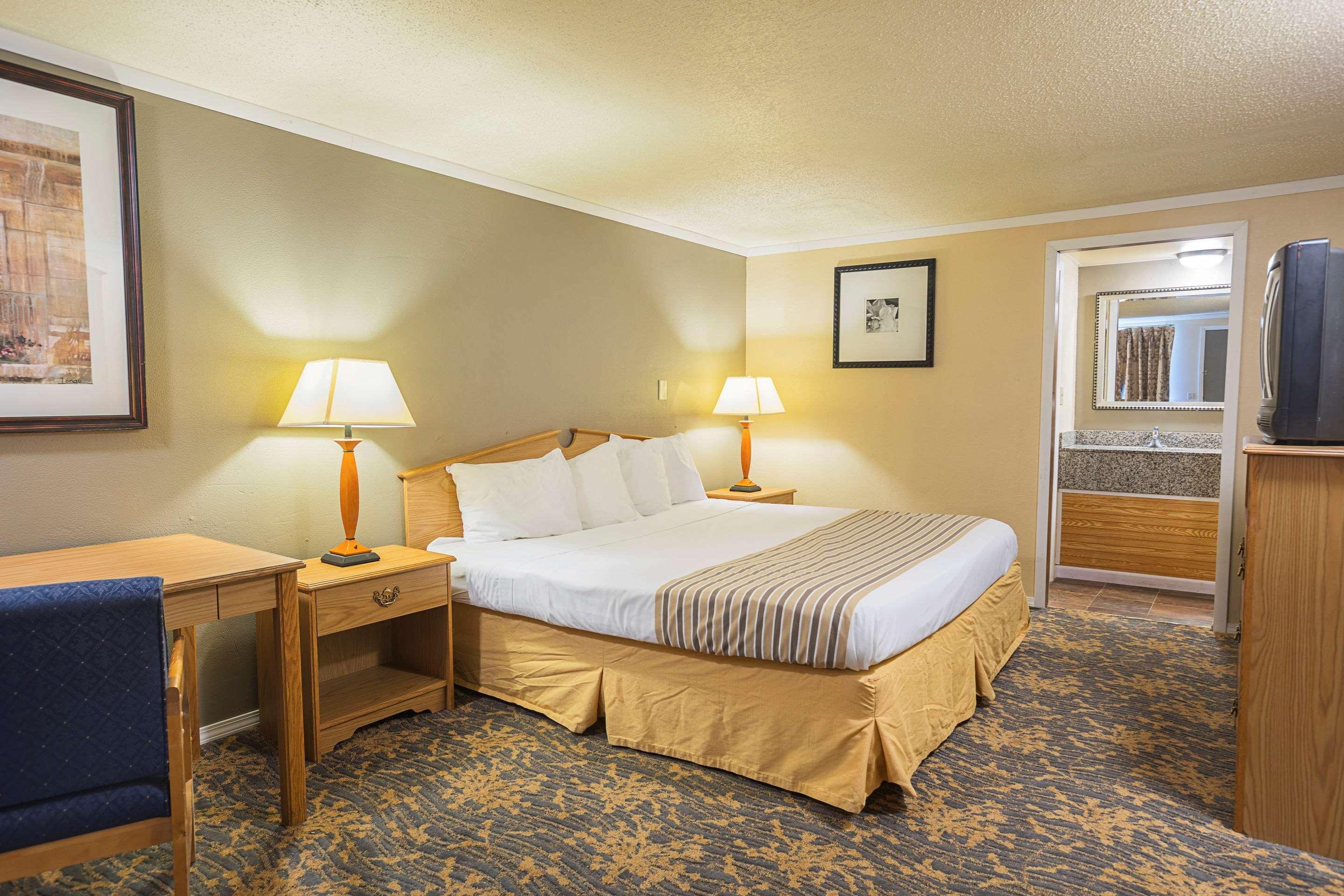 Rodeway Inn Battle Creek