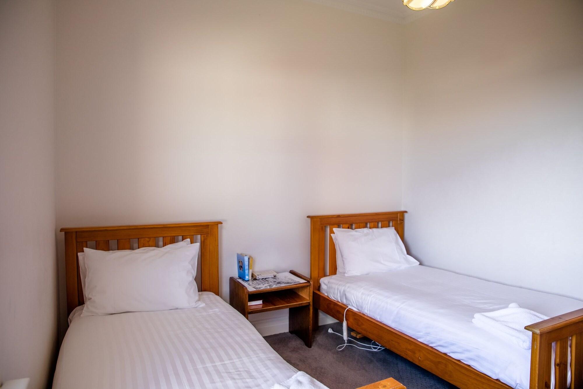 Low Head Pilot Station Accommodation by null