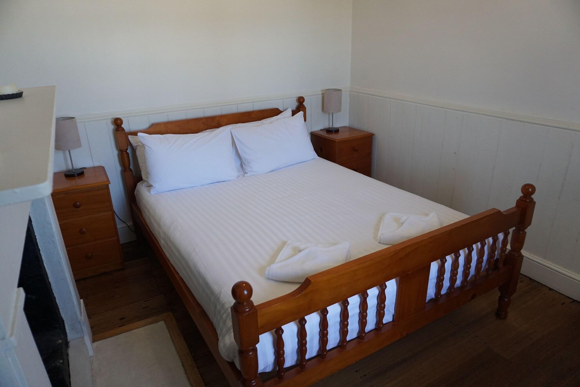 Low Head Pilot Station Accommodation by null