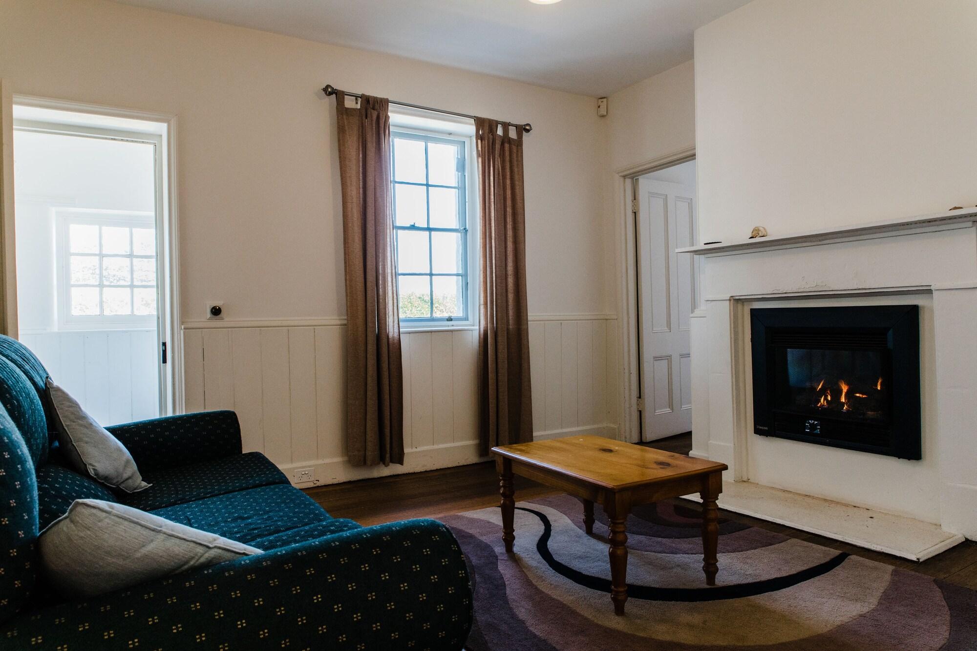 Low Head Pilot Station Accommodation by null